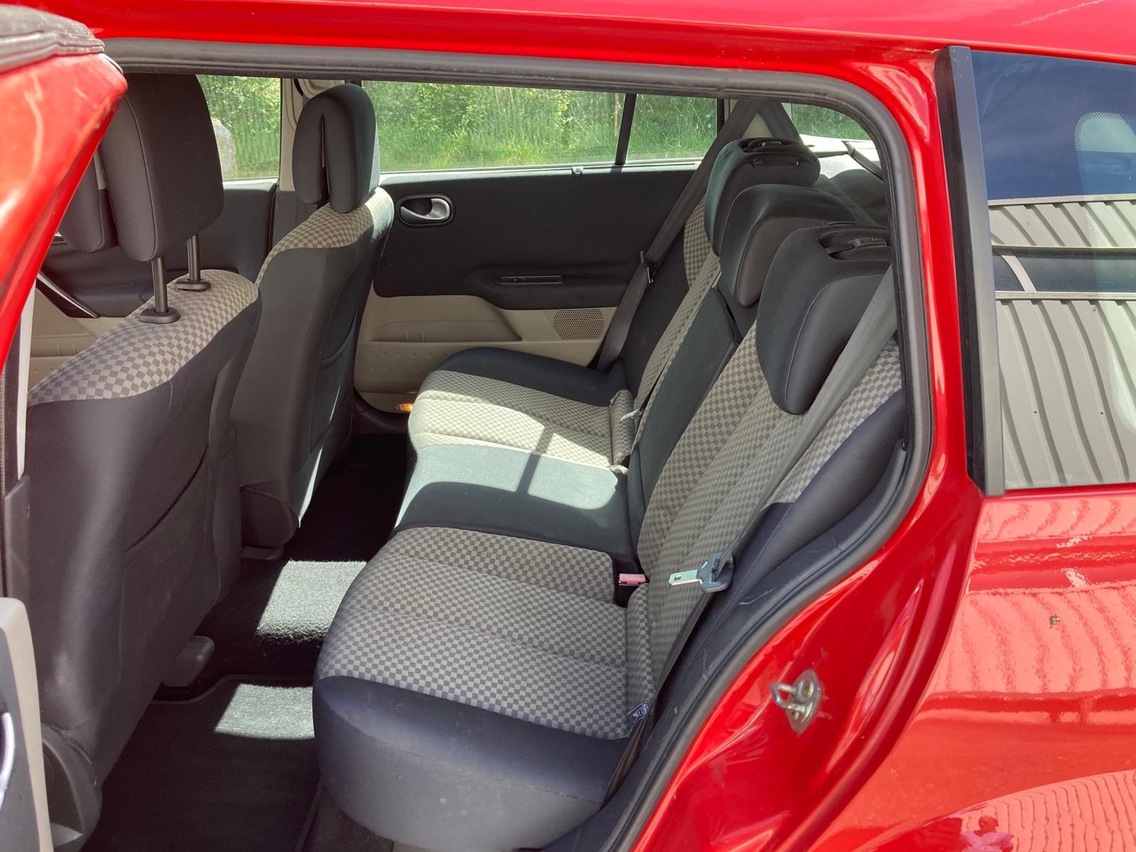 RENAULT Mégane Break 1.6 16V Dynamique-image-8