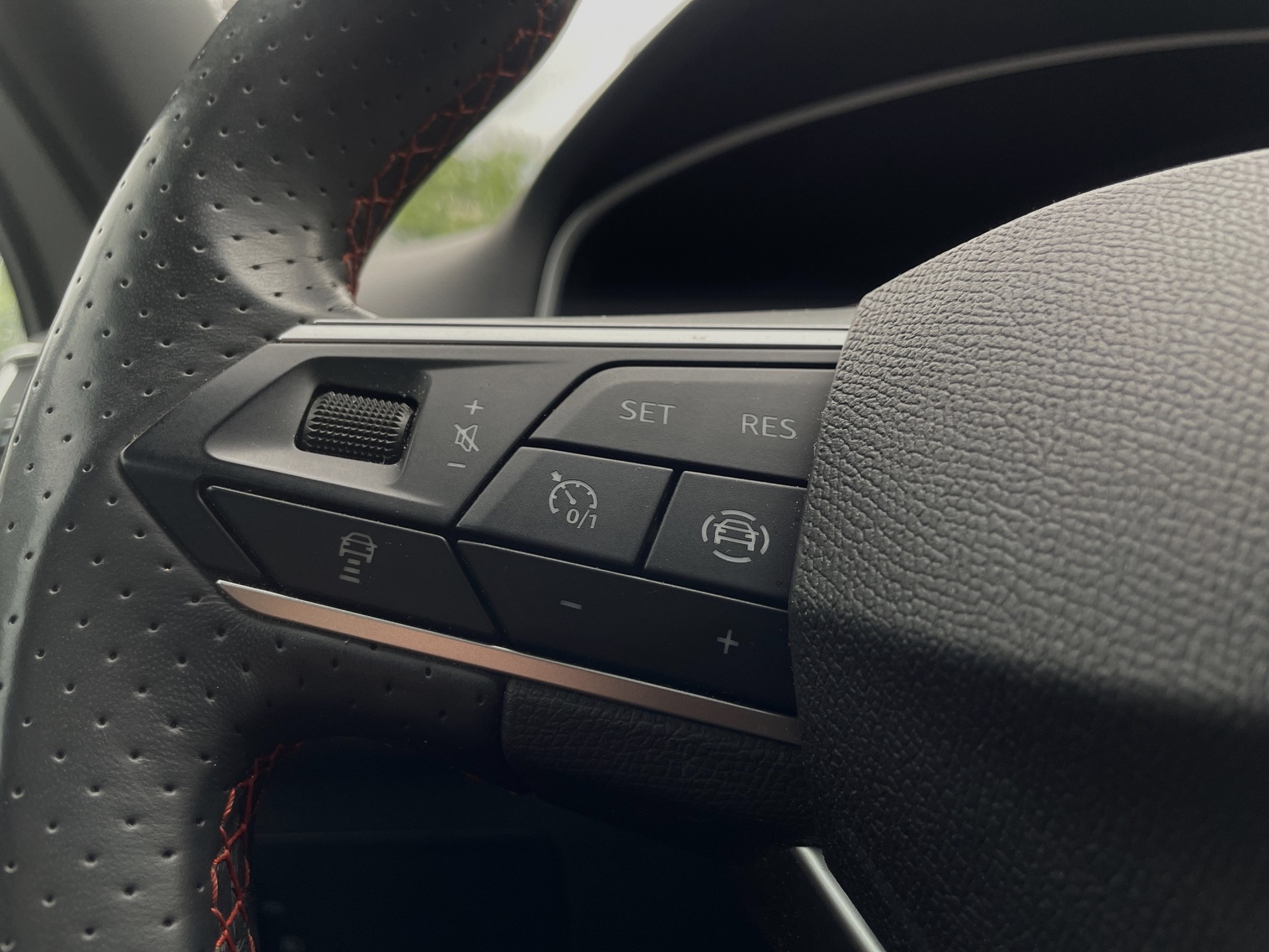 SEAT Tarraco 2.0 TSI 4Drive DSG Swiss FR-image-29