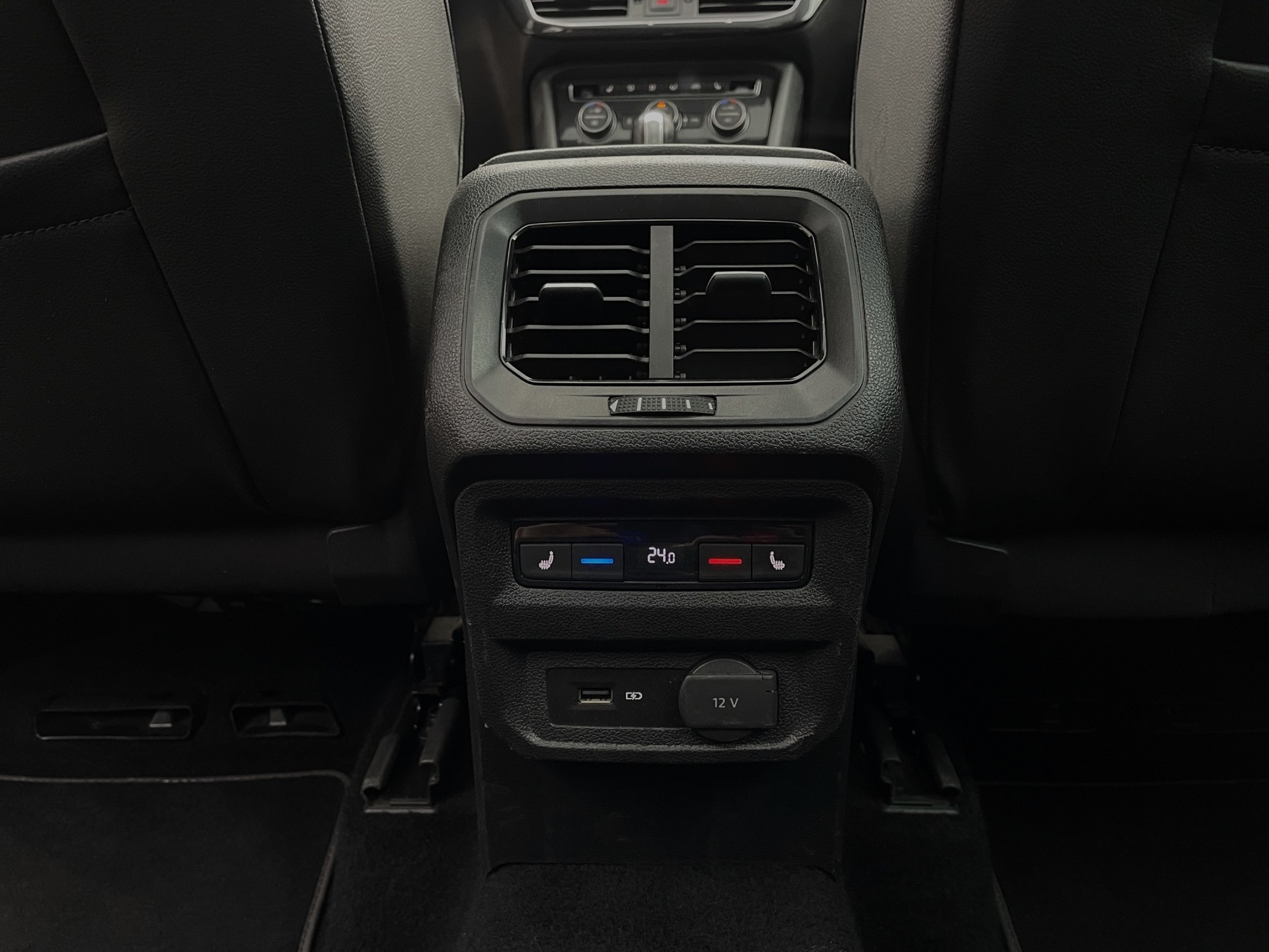 SEAT Tarraco 2.0 TSI 4Drive DSG Swiss FR-image-22