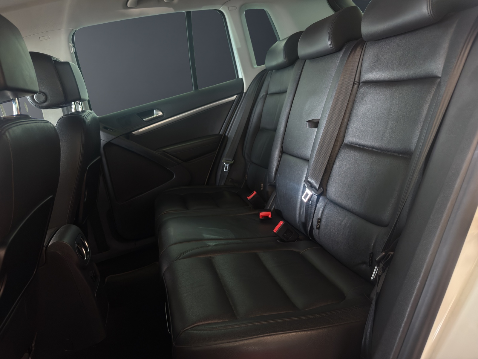 VW Tiguan 2.0 TSI Sport&Style 4Motion DSG-image-17