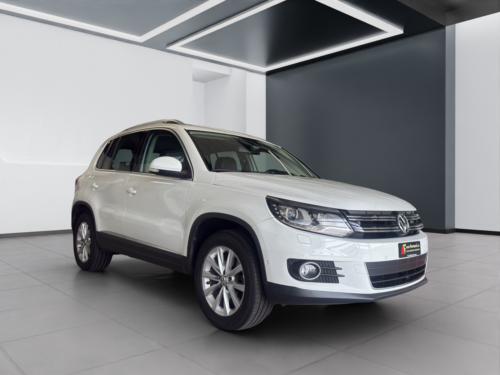 VW Tiguan 2.0 TSI Sport&Style 4Motion DSG-image-6