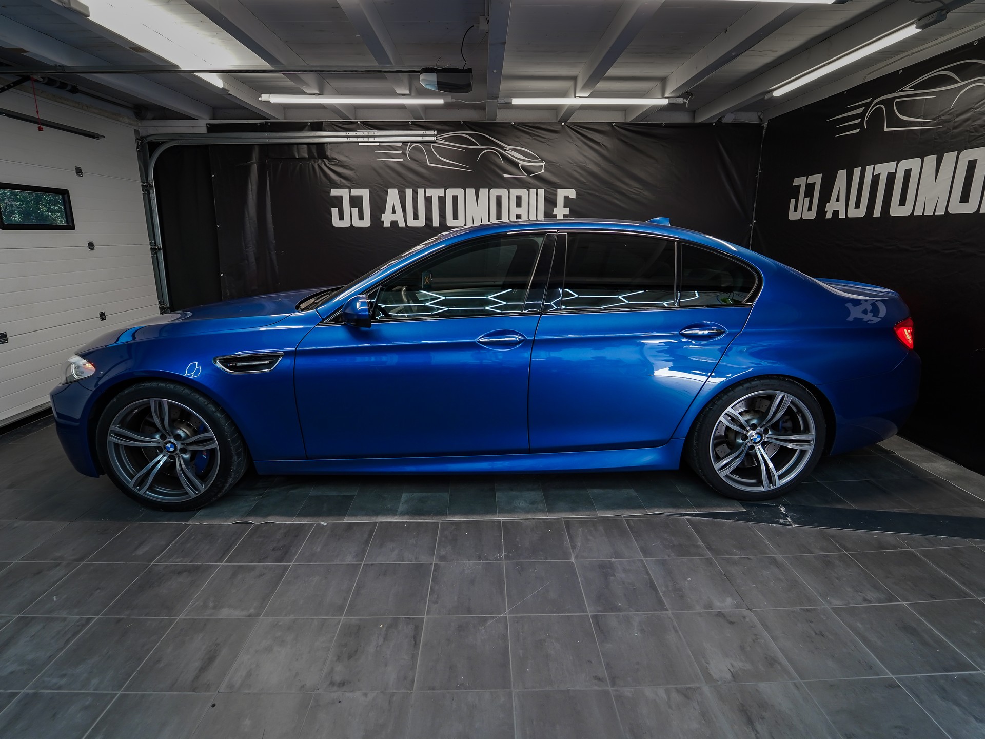 BMW M5 Drivelogic-image-3