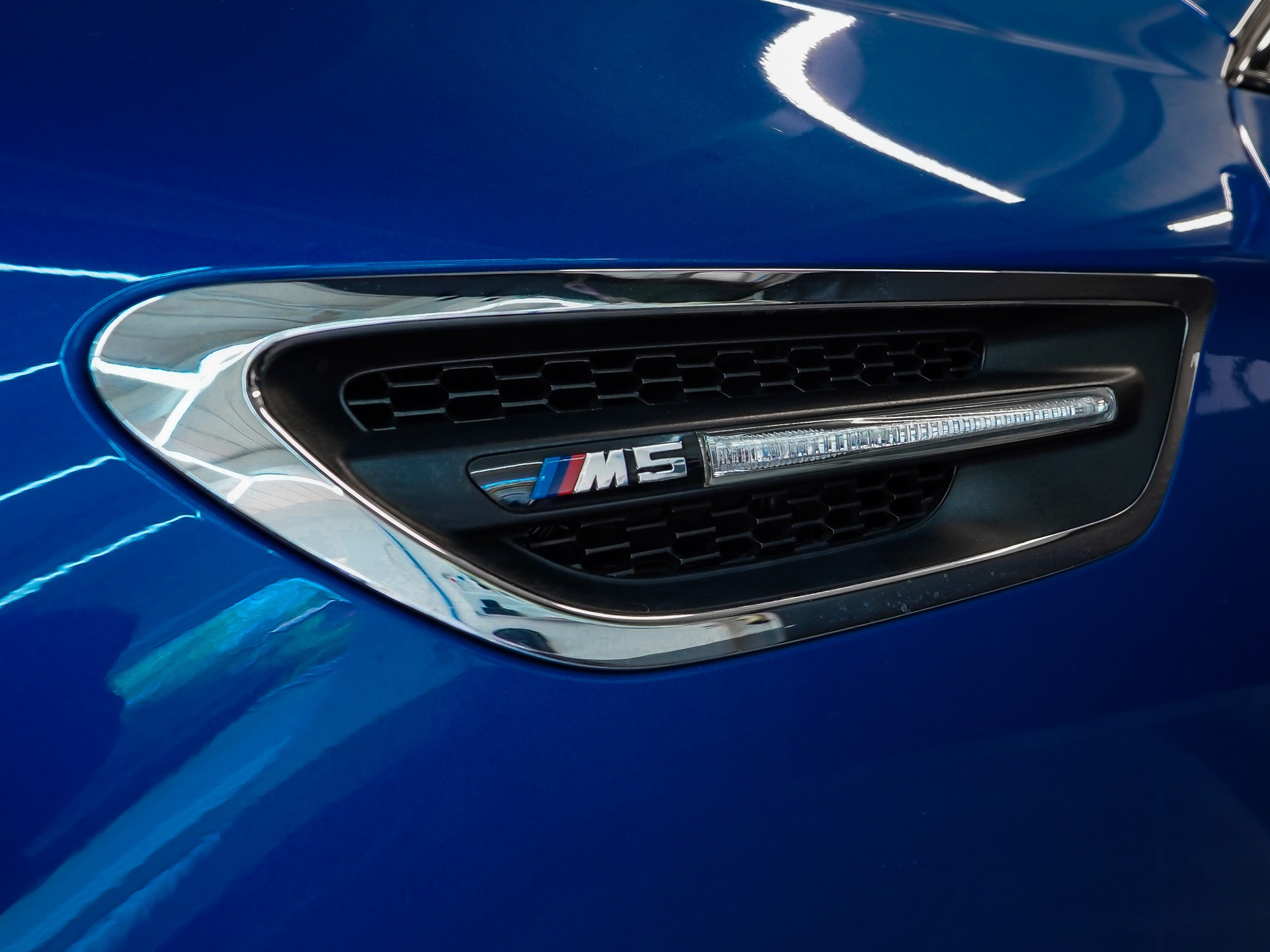 BMW M5 Drivelogic-image-8