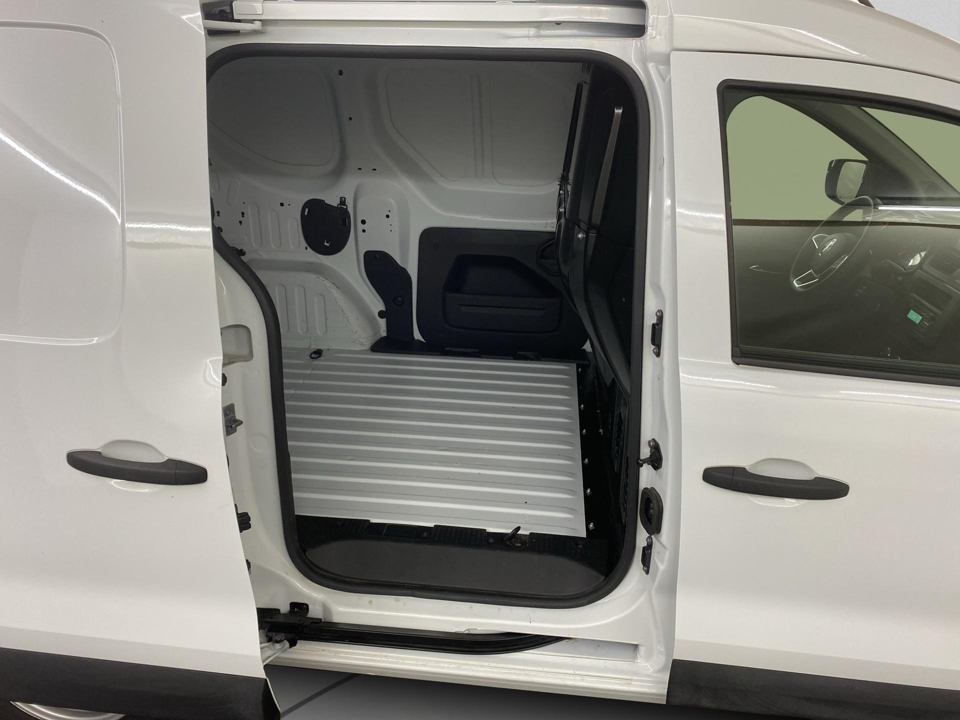 RENAULT Express 1.3TCe 100 PF Advance-image-12