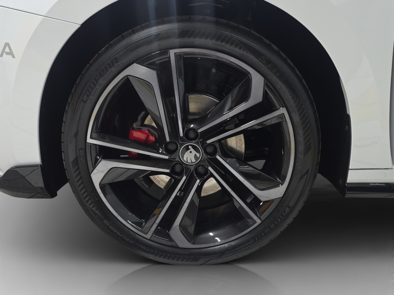 SKODA Fabia 1.5 TSI Motorsport DSG-image-13
