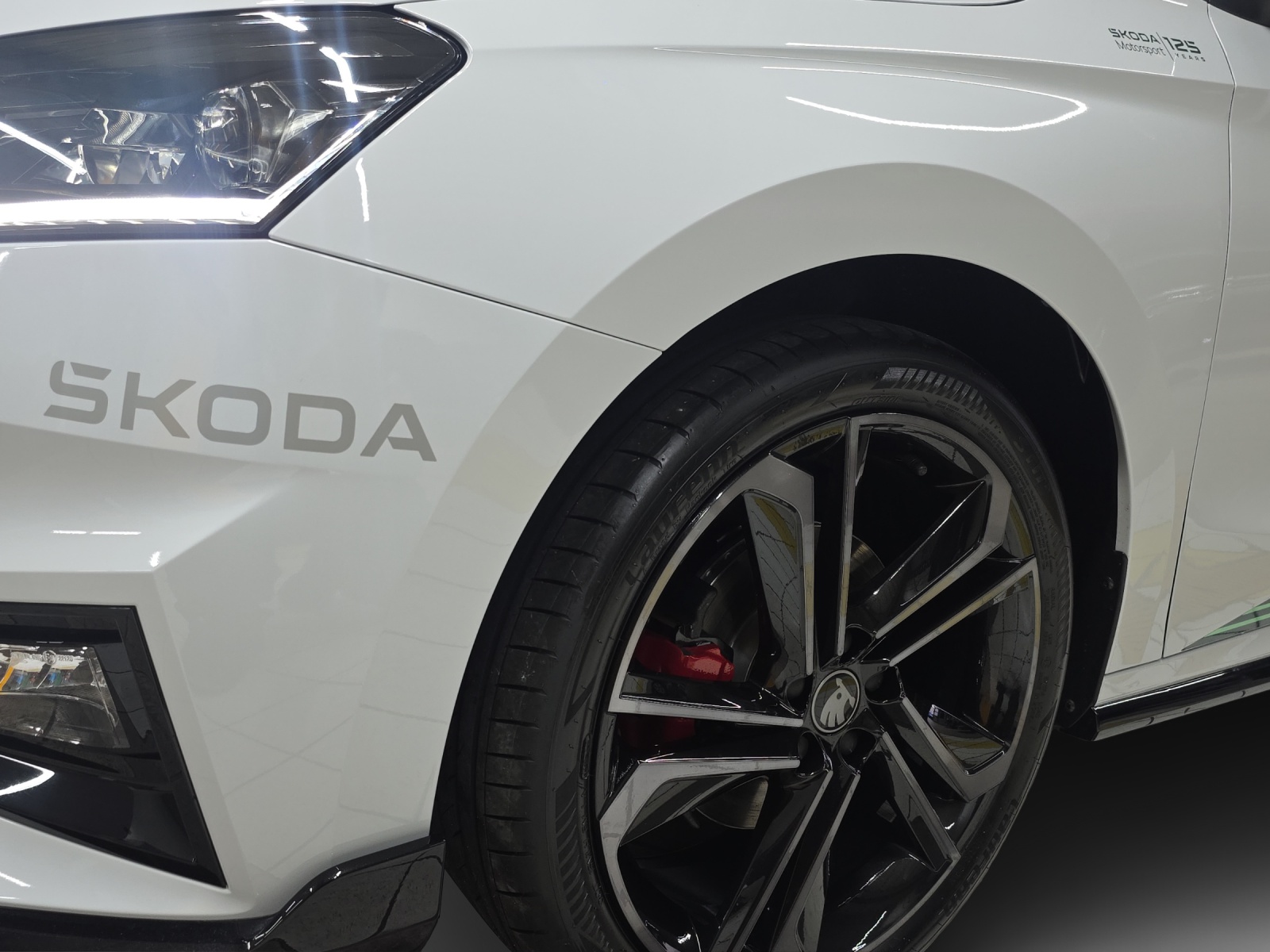 SKODA Fabia 1.5 TSI Motorsport DSG-image-15