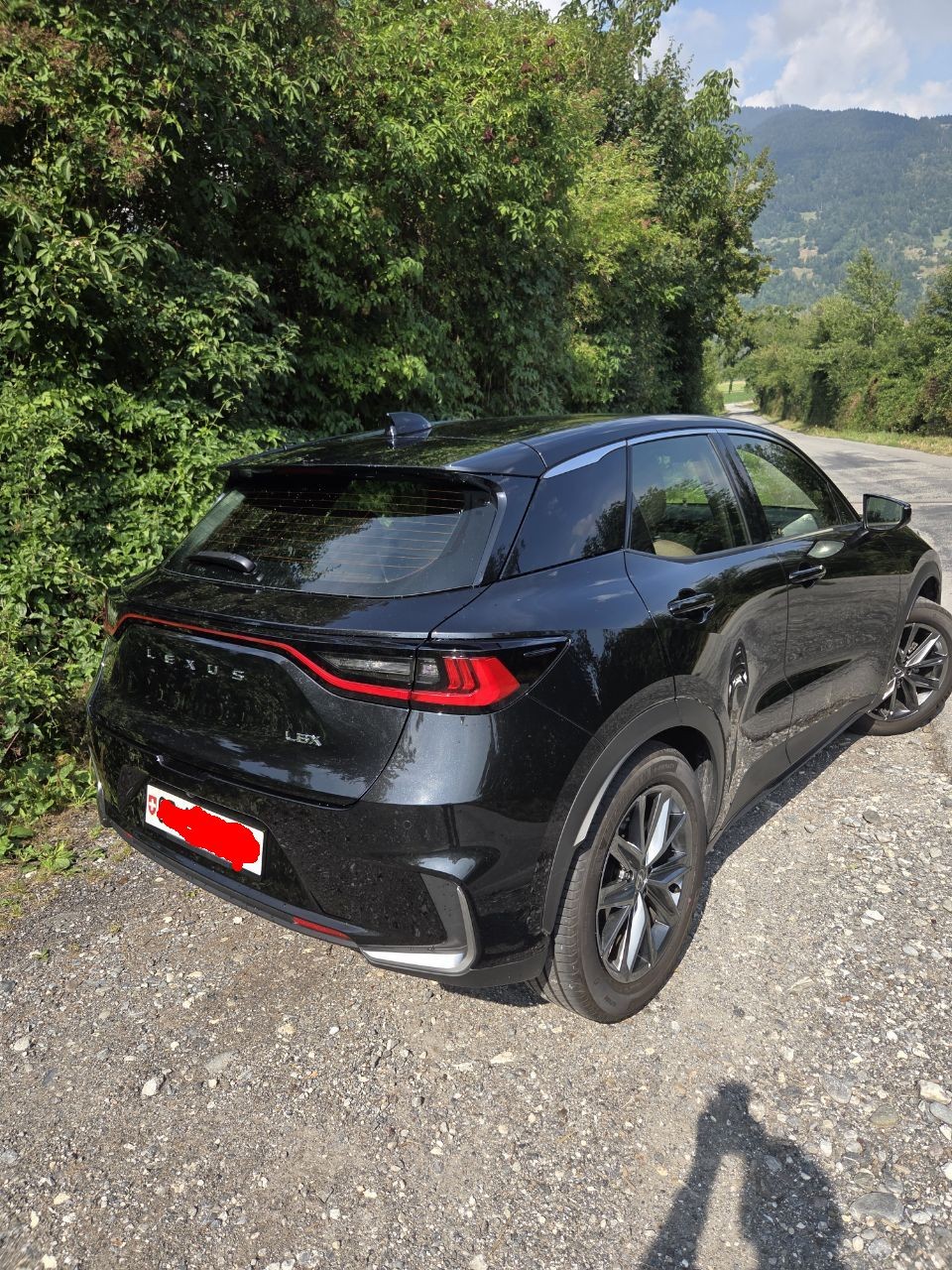 LEXUS 1.5 Hybrid Elegant-image-1