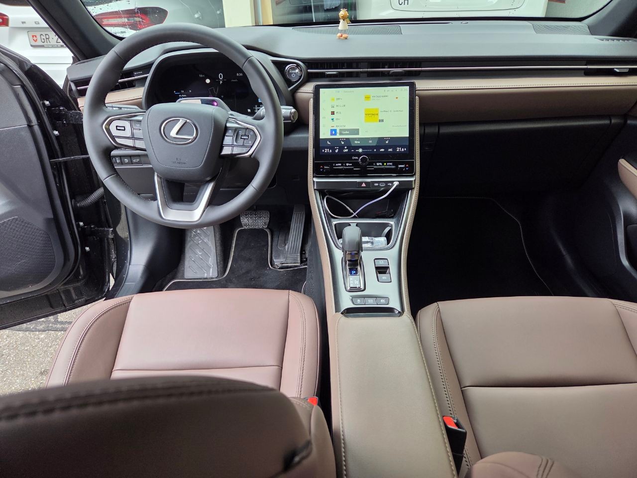 LEXUS 1.5 Hybrid Elegant-image-6