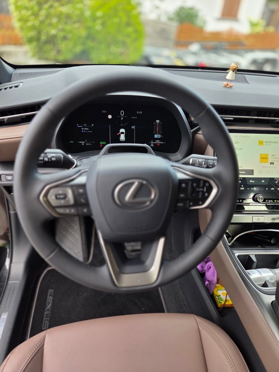 LEXUS 1.5 Hybrid Elegant-image-13