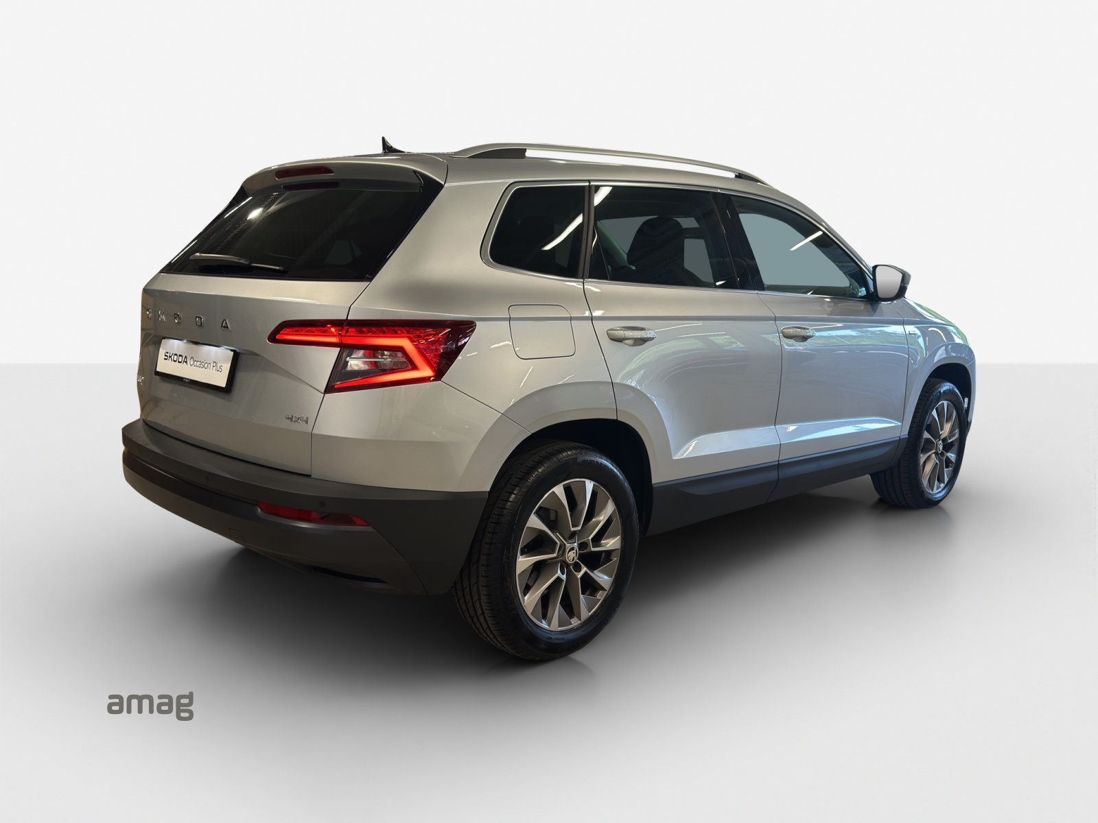 SKODA Karoq 2.0 TDI CR Clever 4x4 DSG-image-4
