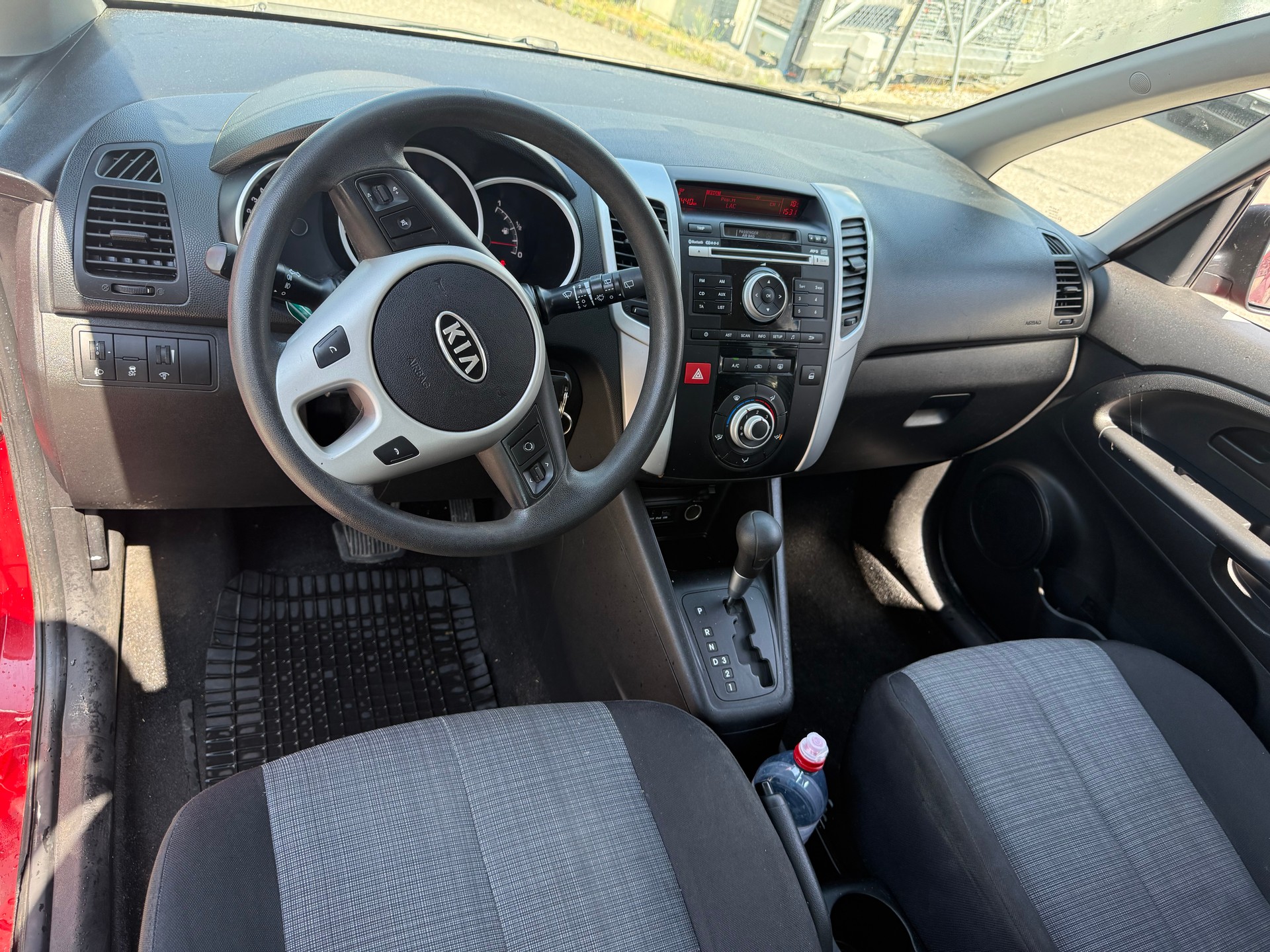 KIA Venga 1.6 CVVT Trend Automatic-image-9