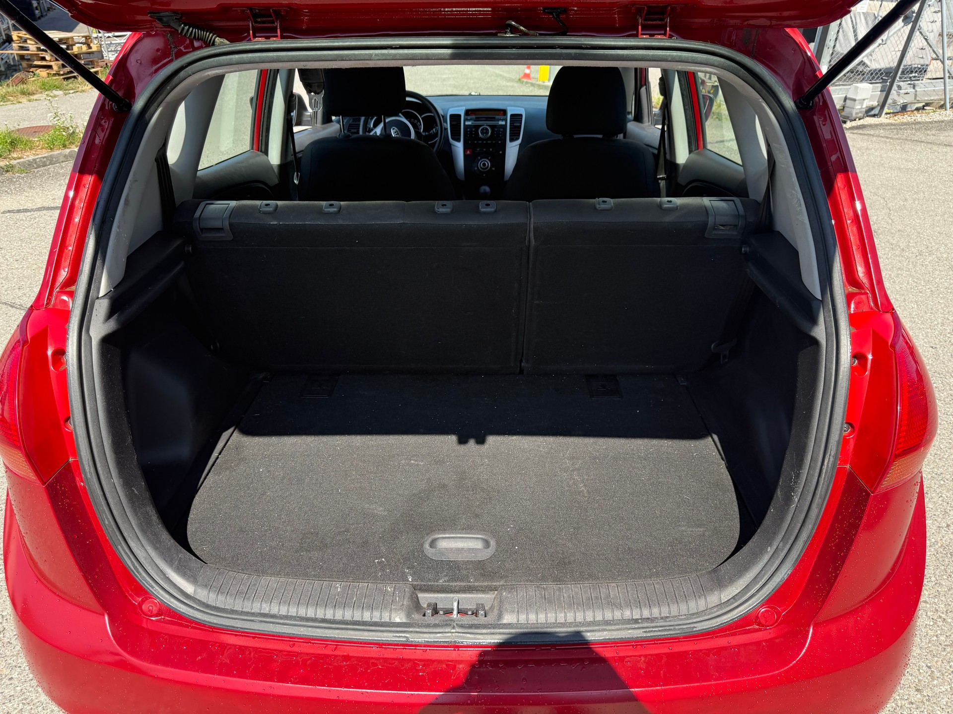 KIA Venga 1.6 CVVT Trend Automatic-image-6