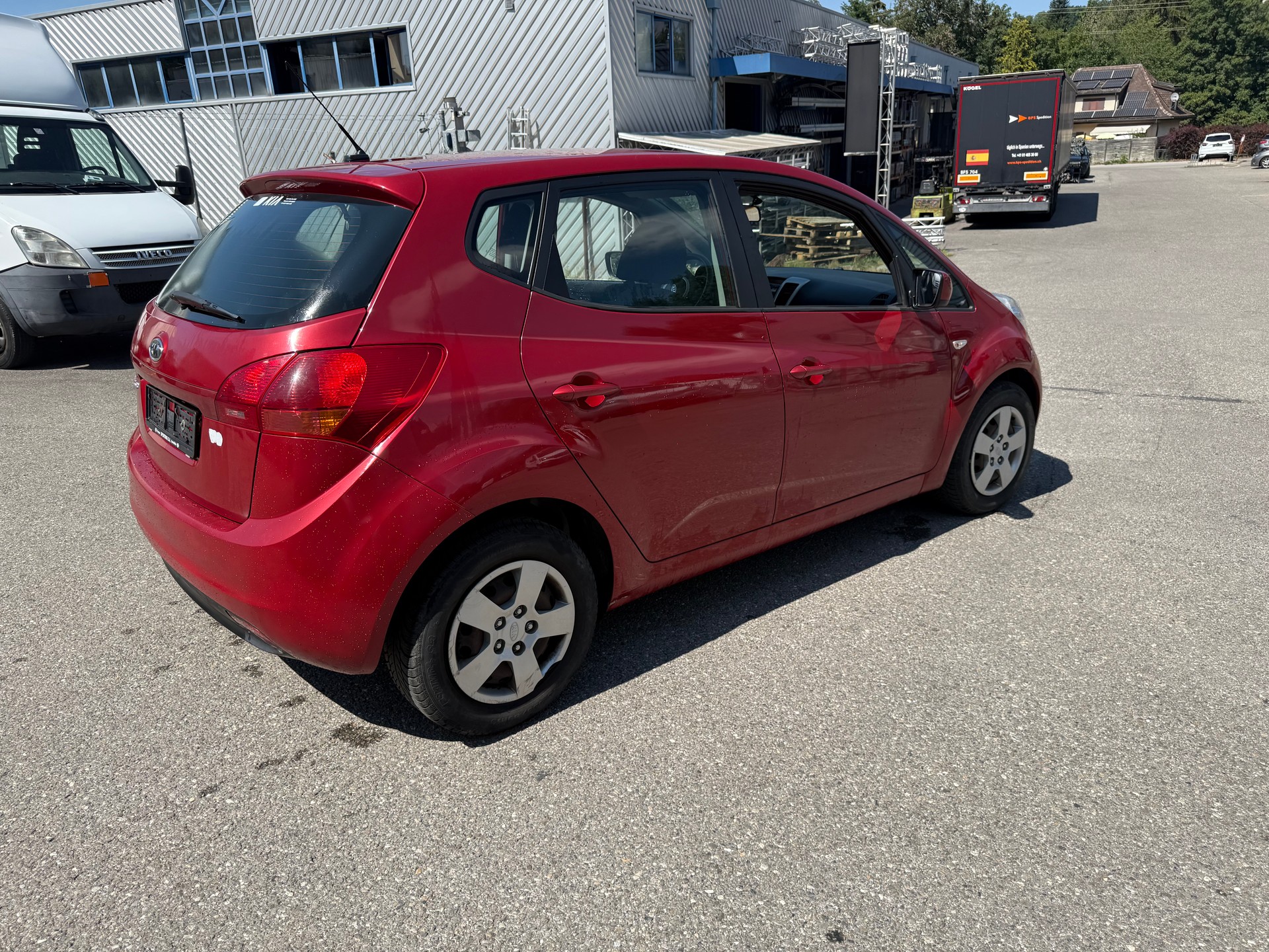 KIA Venga 1.6 CVVT Trend Automatic-image-3