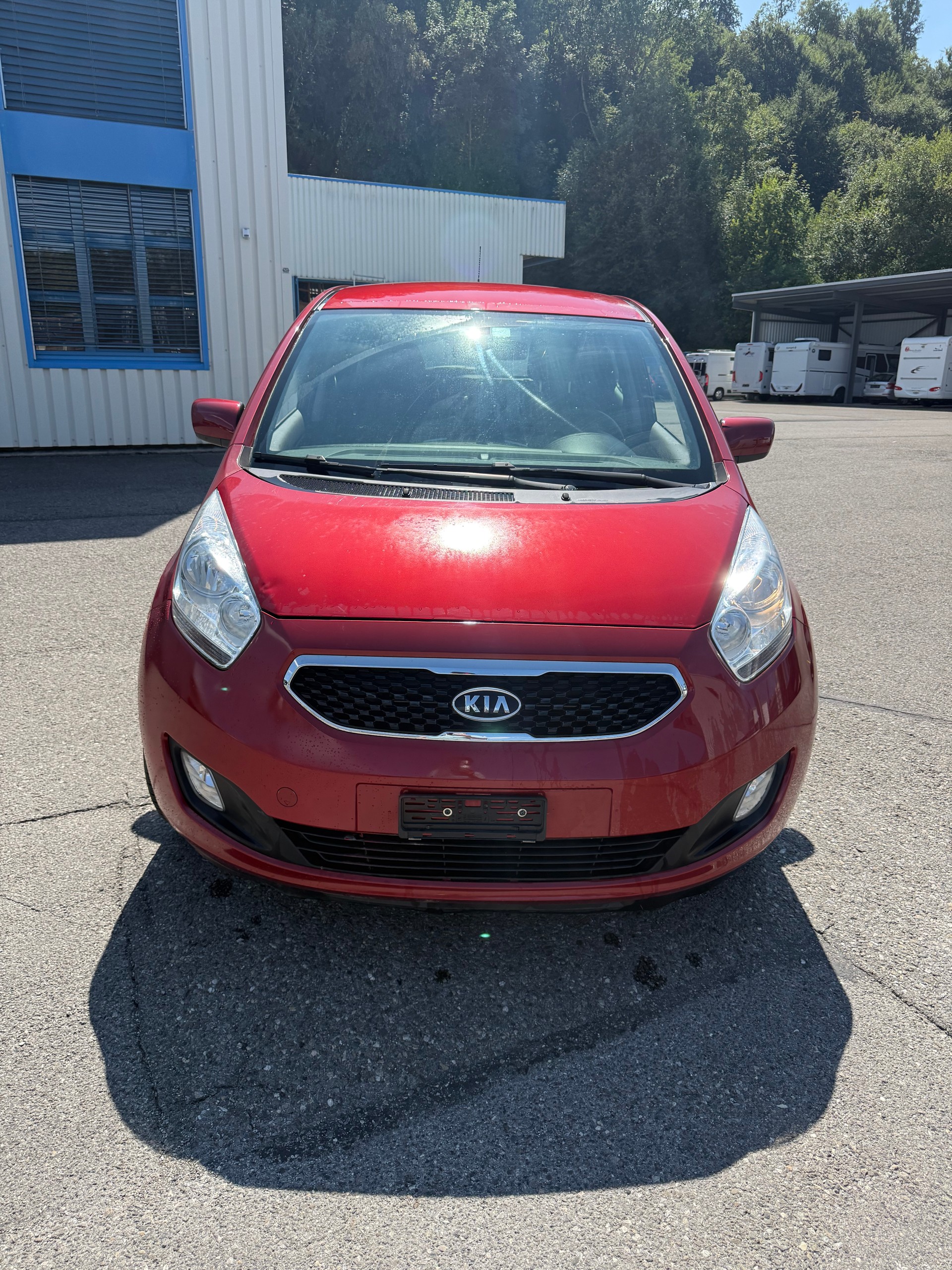 KIA Venga 1.6 CVVT Trend Automatic-image-1