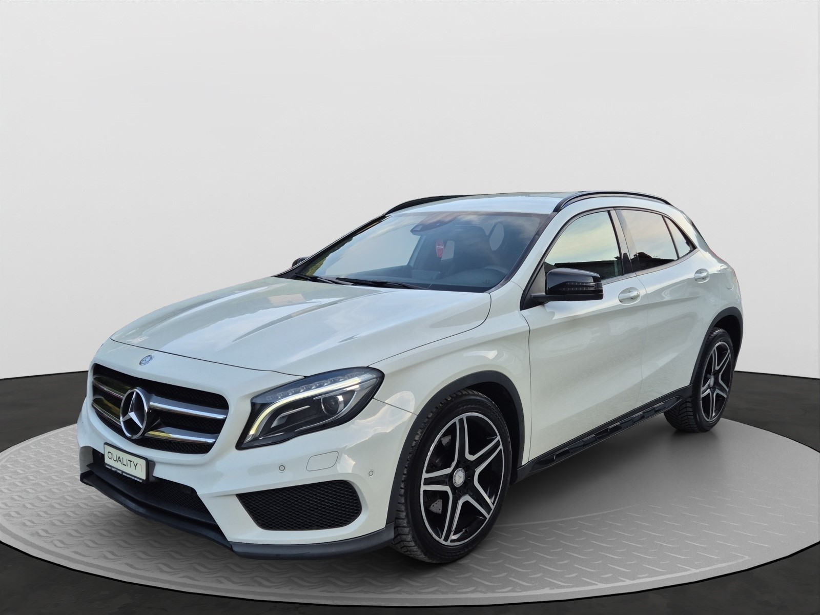 MERCEDES-BENZ GLA 250 AMG Line 4Matic 7G-DCT