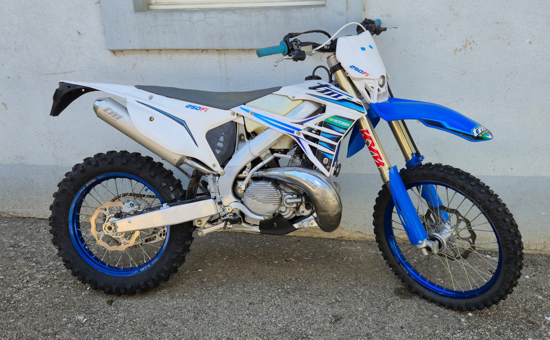 TM EN FI 250