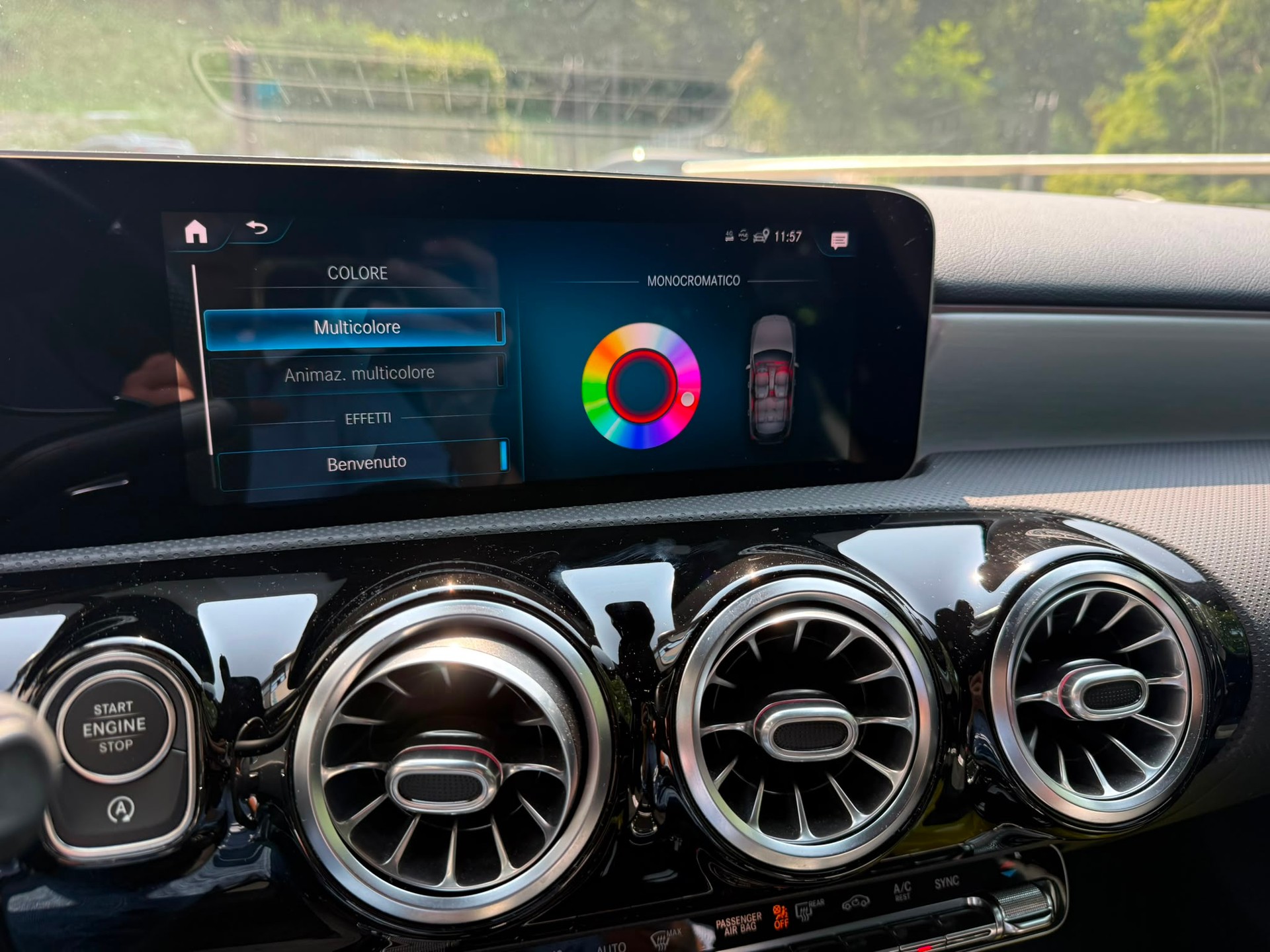 MERCEDES-BENZ A 35 AMG 4Matic Speedshift-image-13