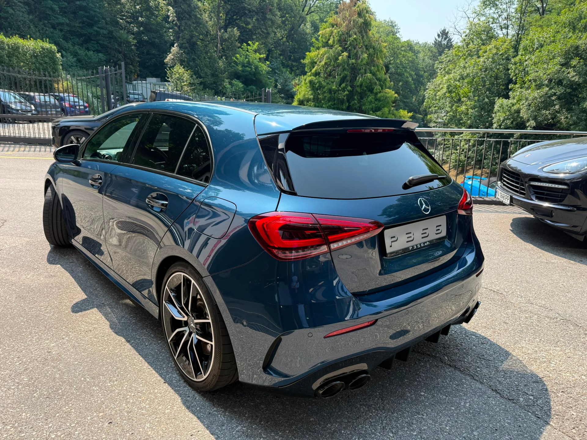 MERCEDES-BENZ A 35 AMG 4Matic Speedshift-image-6
