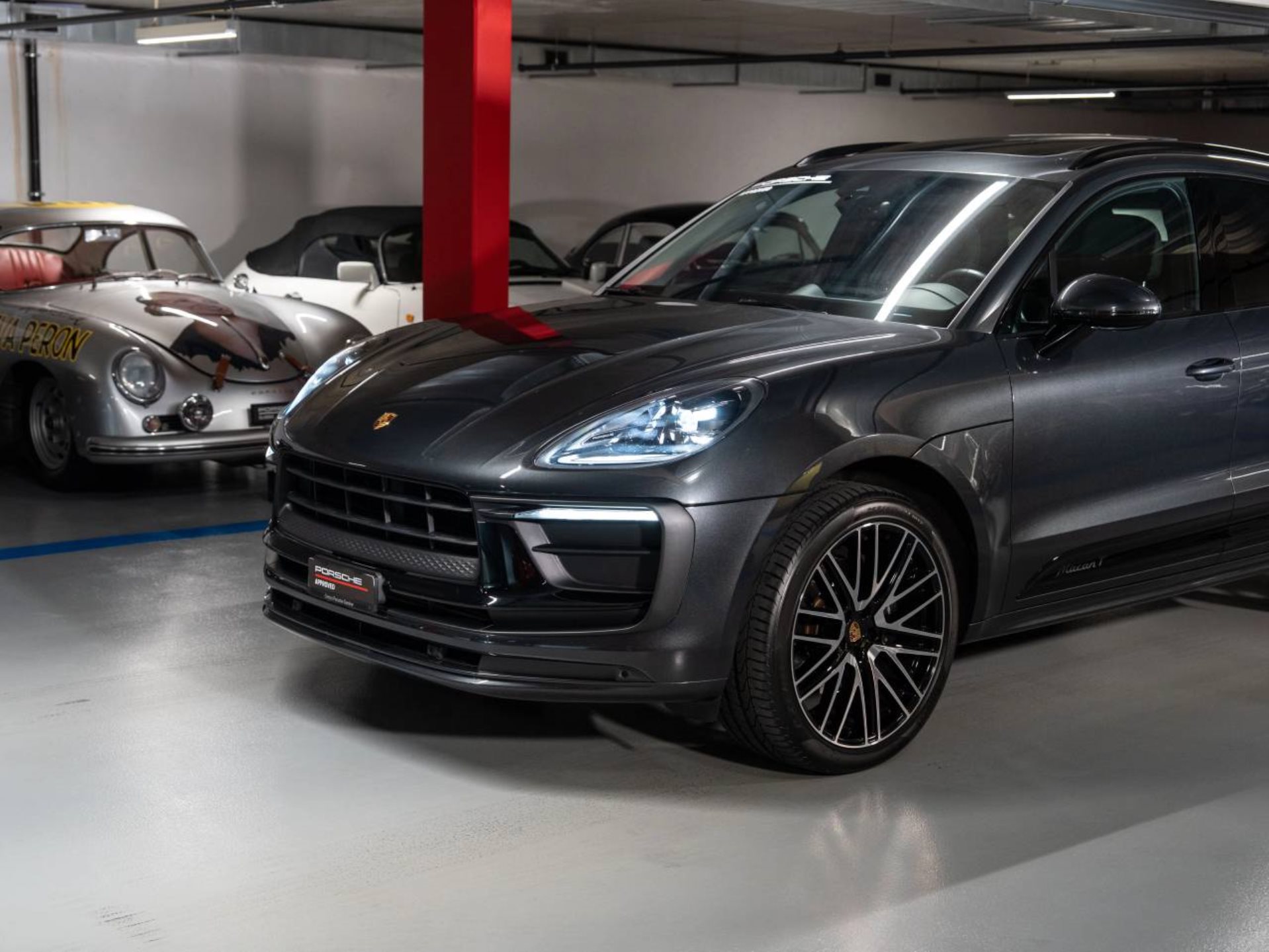 PORSCHE Macan T (MY23)-image-20