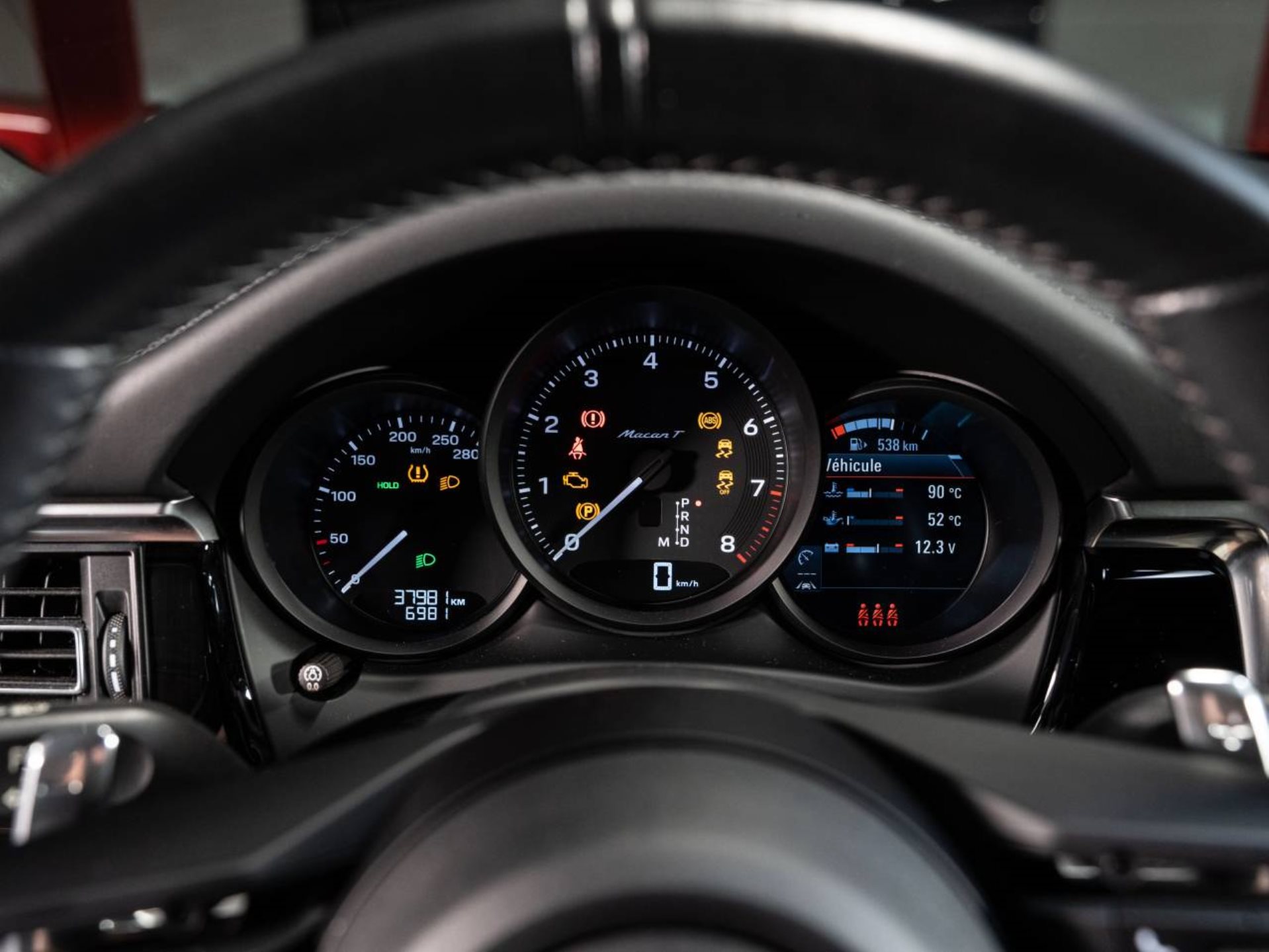 PORSCHE Macan T (MY23)-image-12