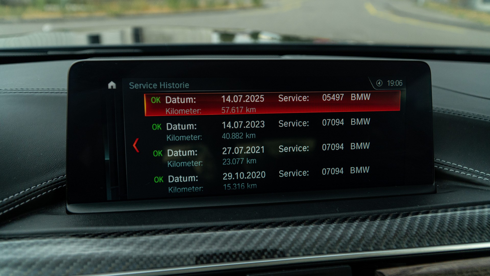 BMW M4 Competition-image-13