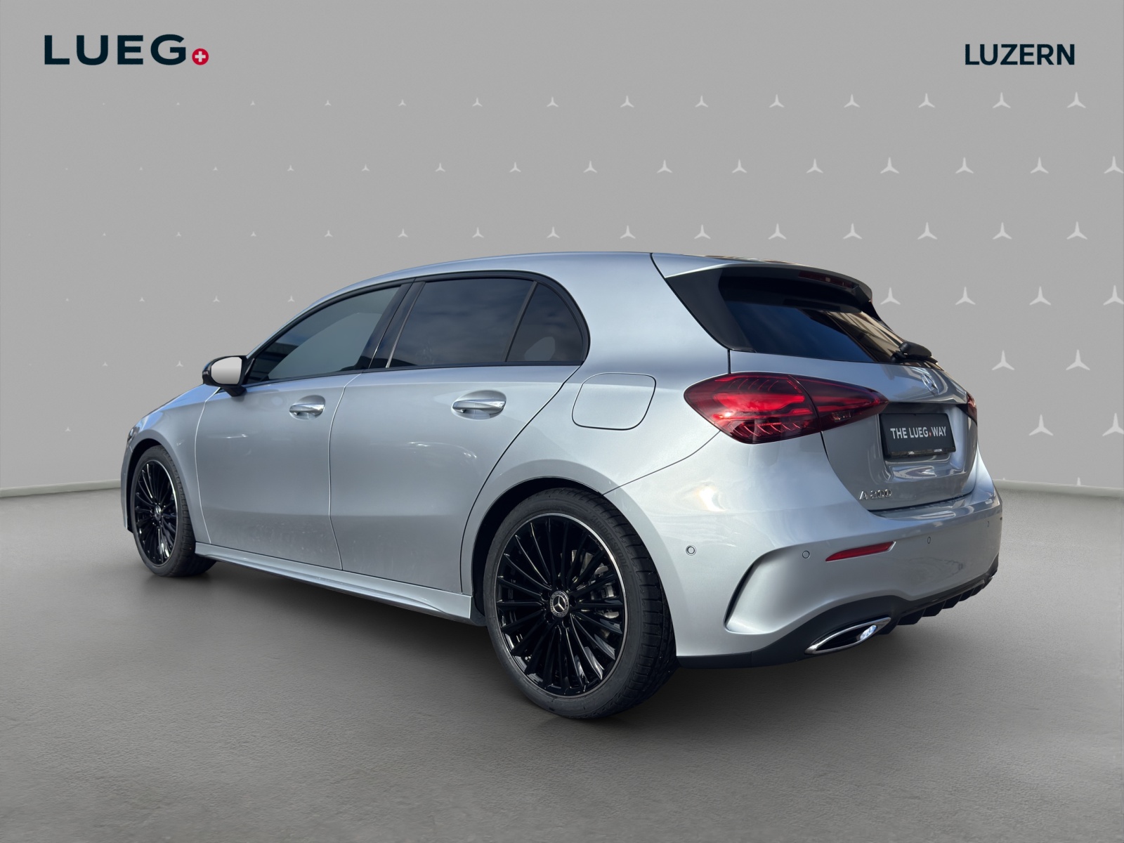 MERCEDES-BENZ A 200 Night Star 7G-DCT-image-2