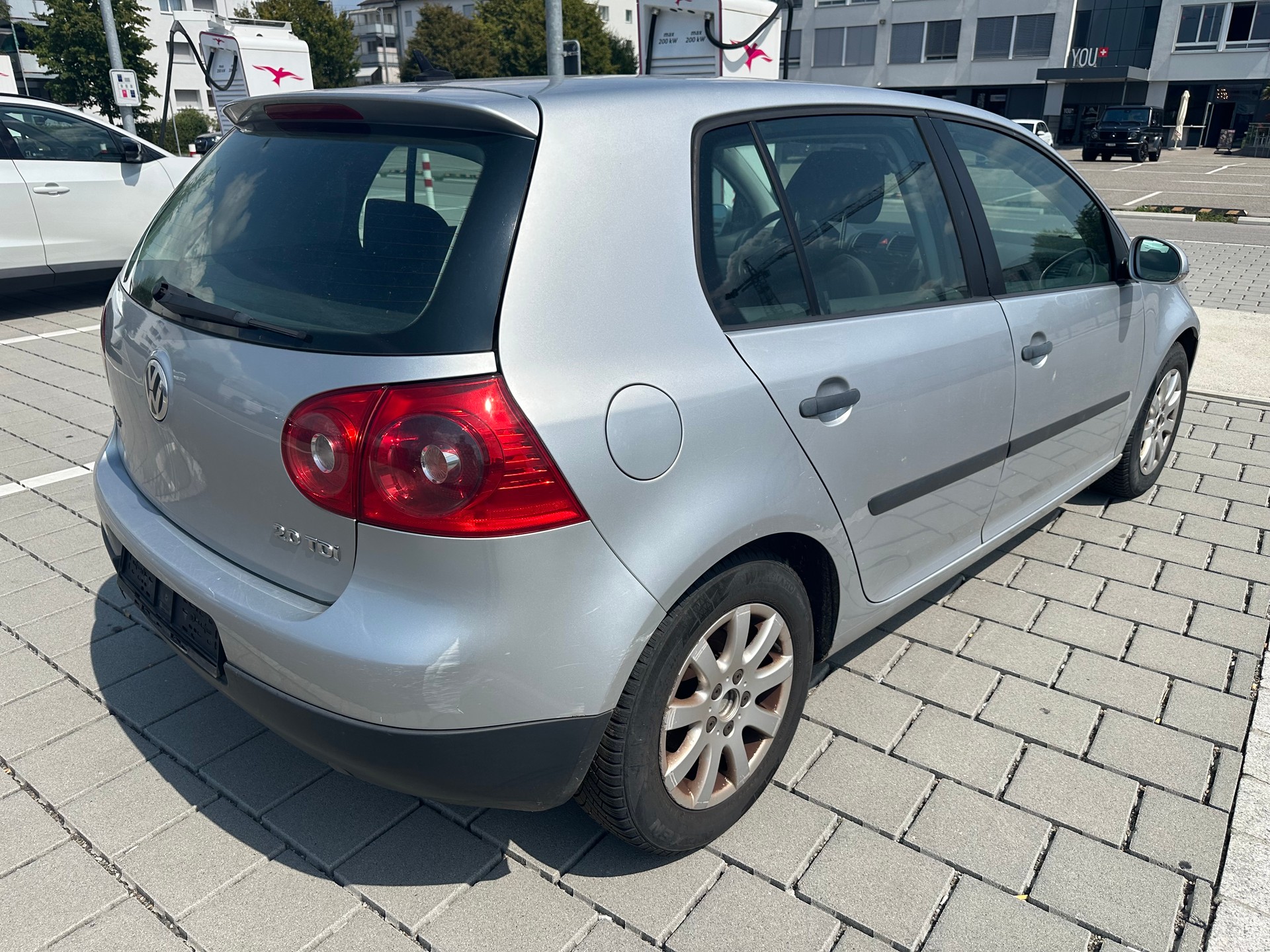 VW GOLF-image-3