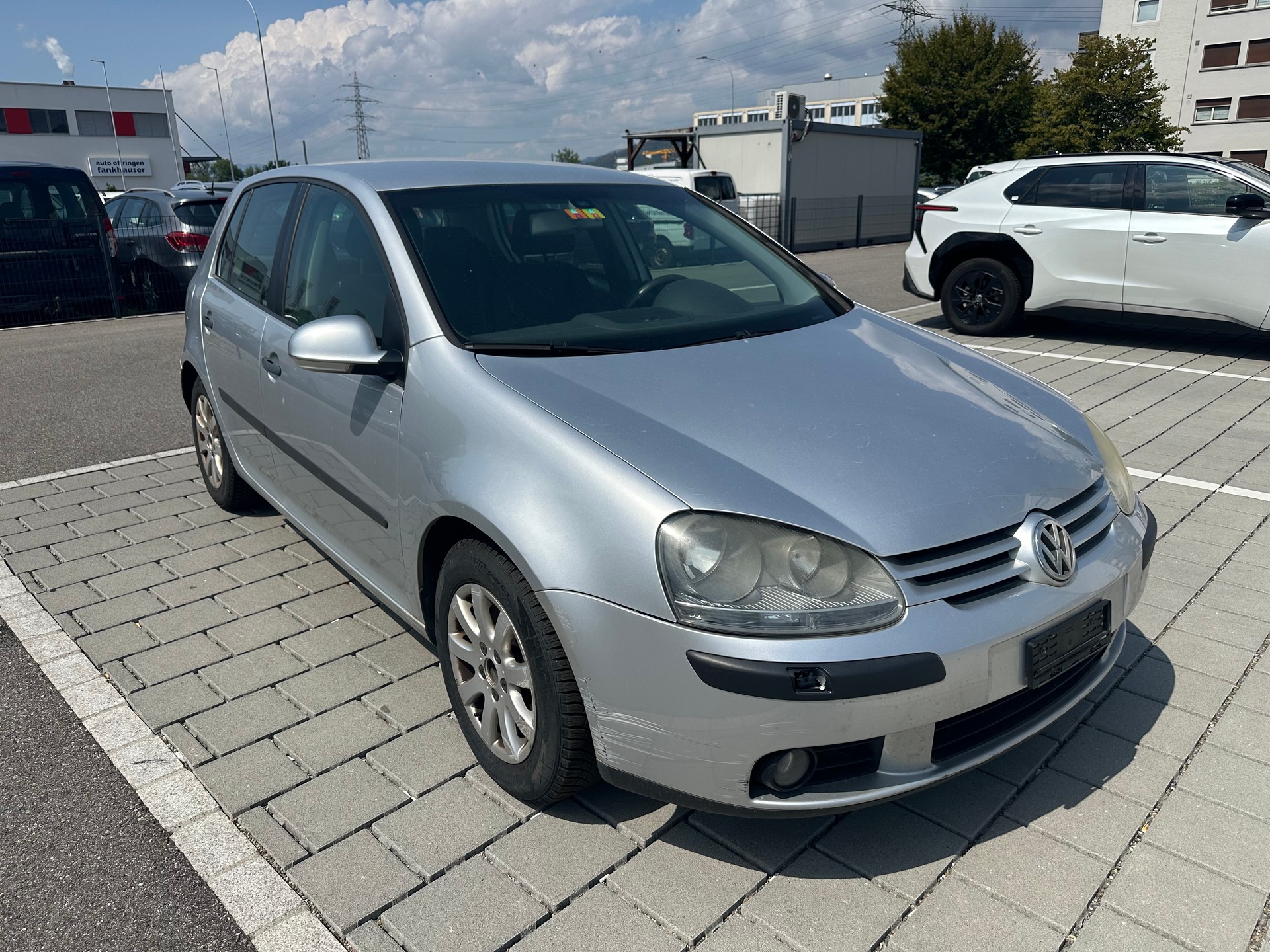 VW GOLF-image-0