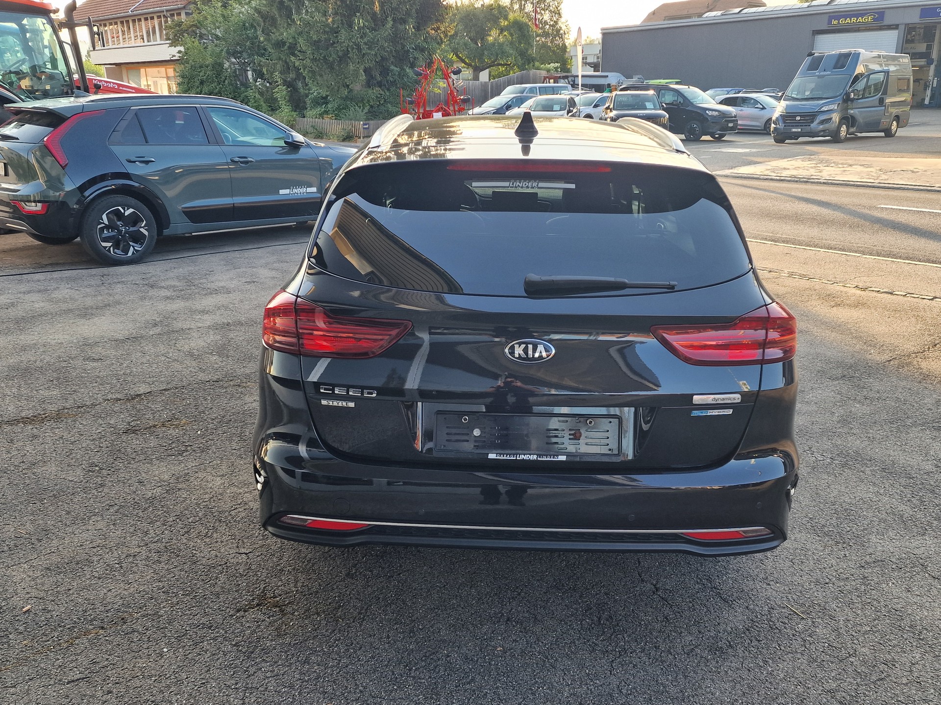 KIA Ceed Sportswagon 1.5 T-GDi MHEV Style DCT-image-2