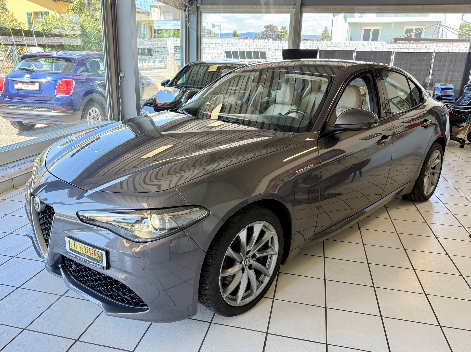 ALFA ROMEO Giulia 2.0 Veloce Q4 Automatic-image-3