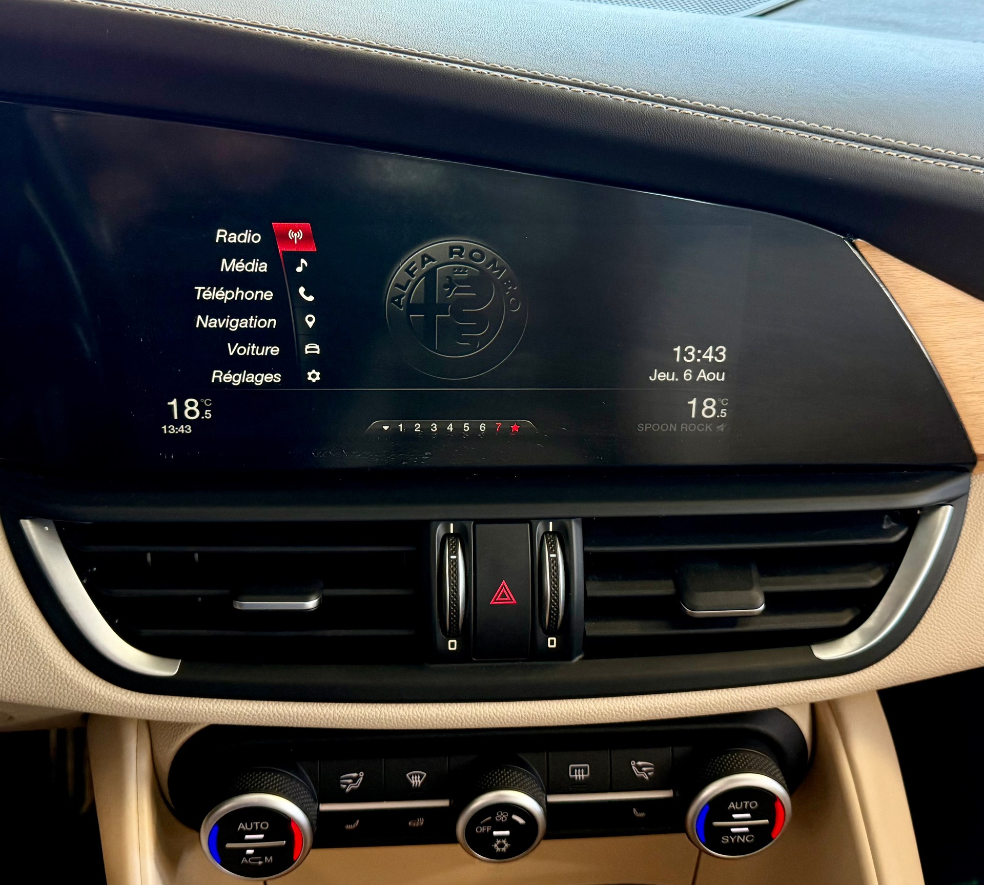 ALFA ROMEO Giulia 2.0 Veloce Q4 Automatic-image-17