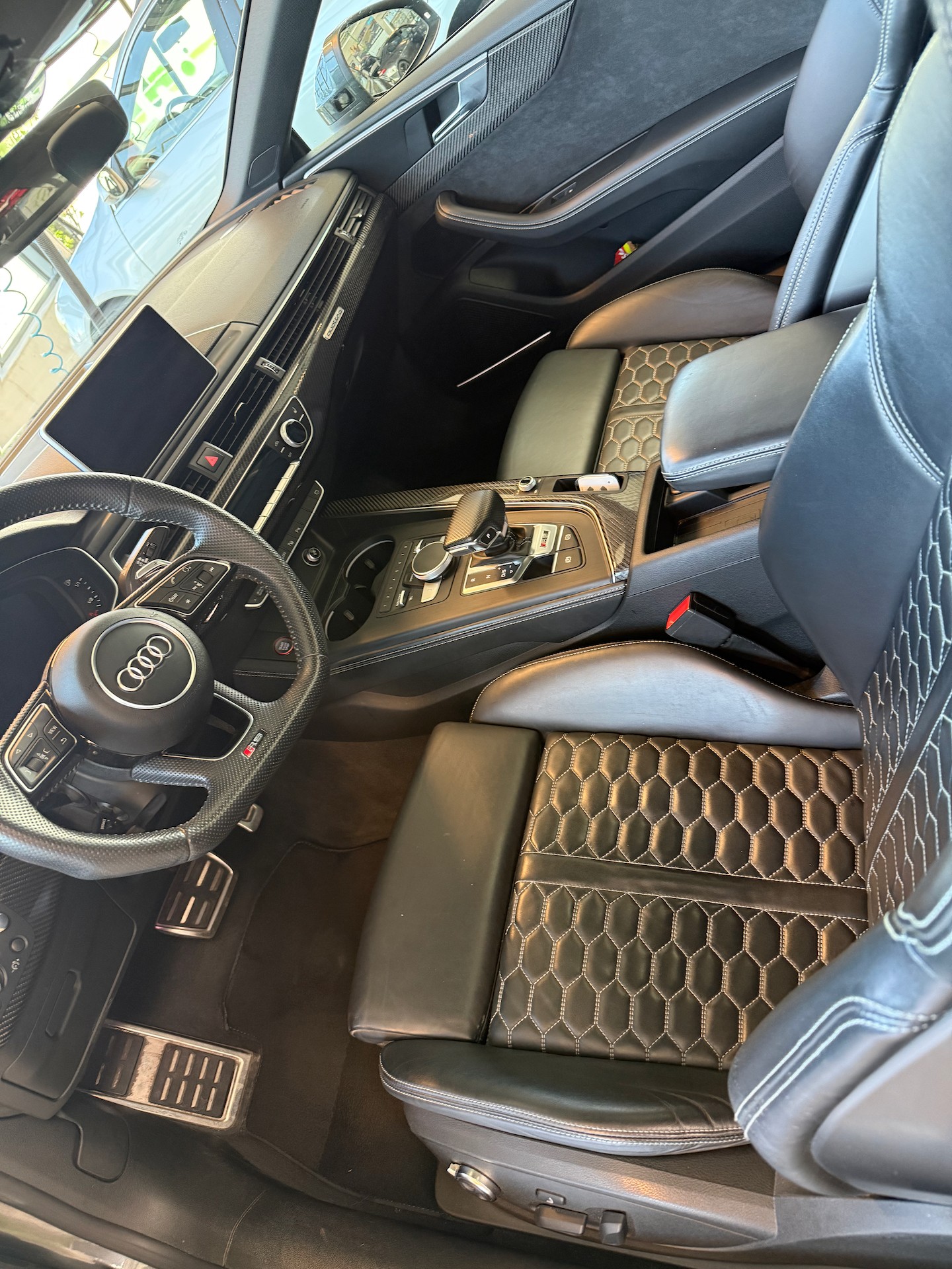 AUDI 2.9 V6 TFSI quattro T-Tronic / 510 PS /Gewindefahrwerk KW V3 / • Matrix-LED-Scheinwerfer / • Bang & Olufsen-image-4