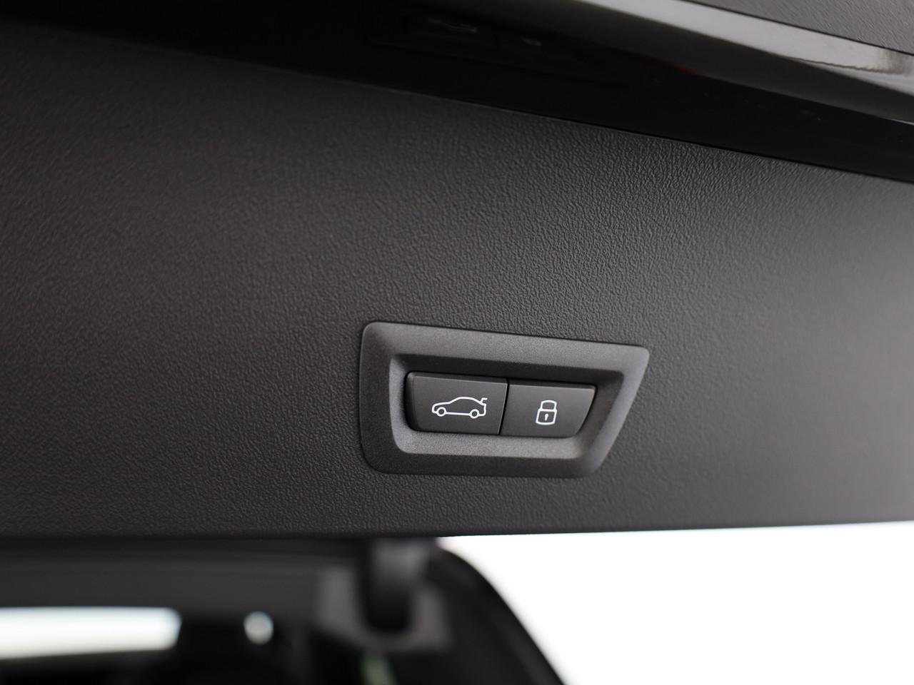 BMW X3 30e xDrive-image-15