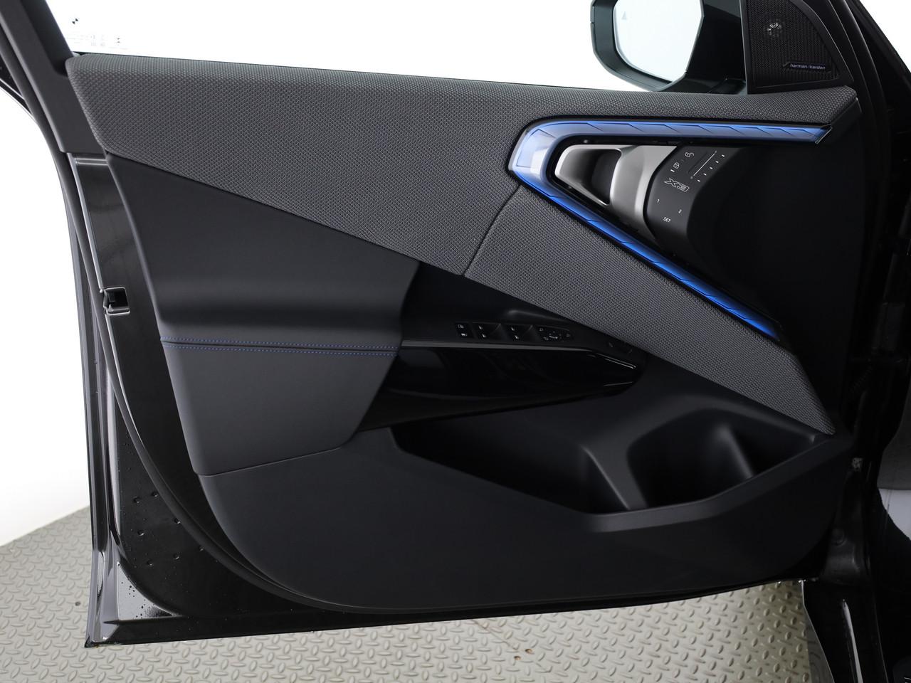 BMW X3 30e xDrive-image-11