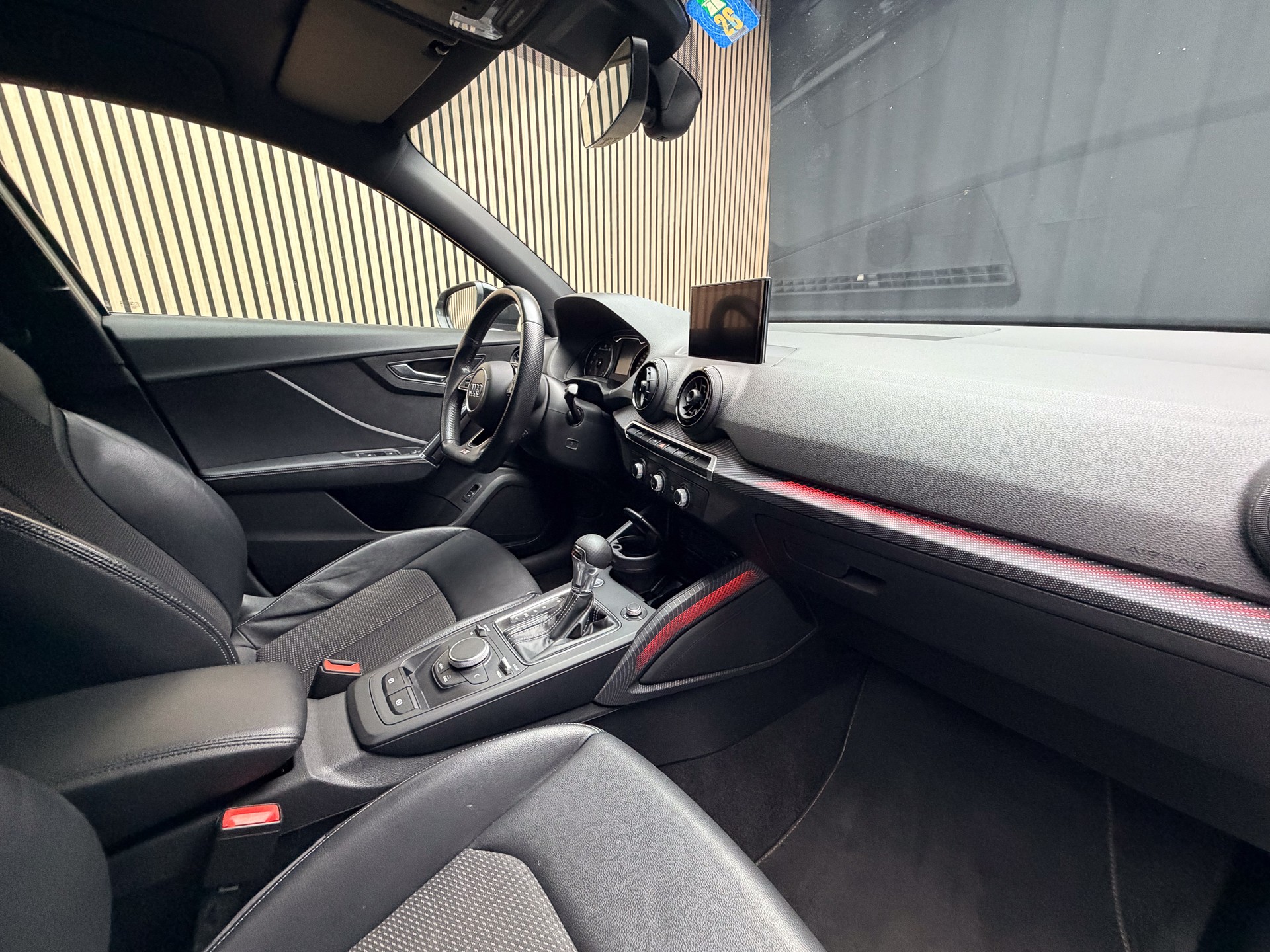 AUDI Q2 1.4 TFSI Edition # 1 S-tronic-image-7