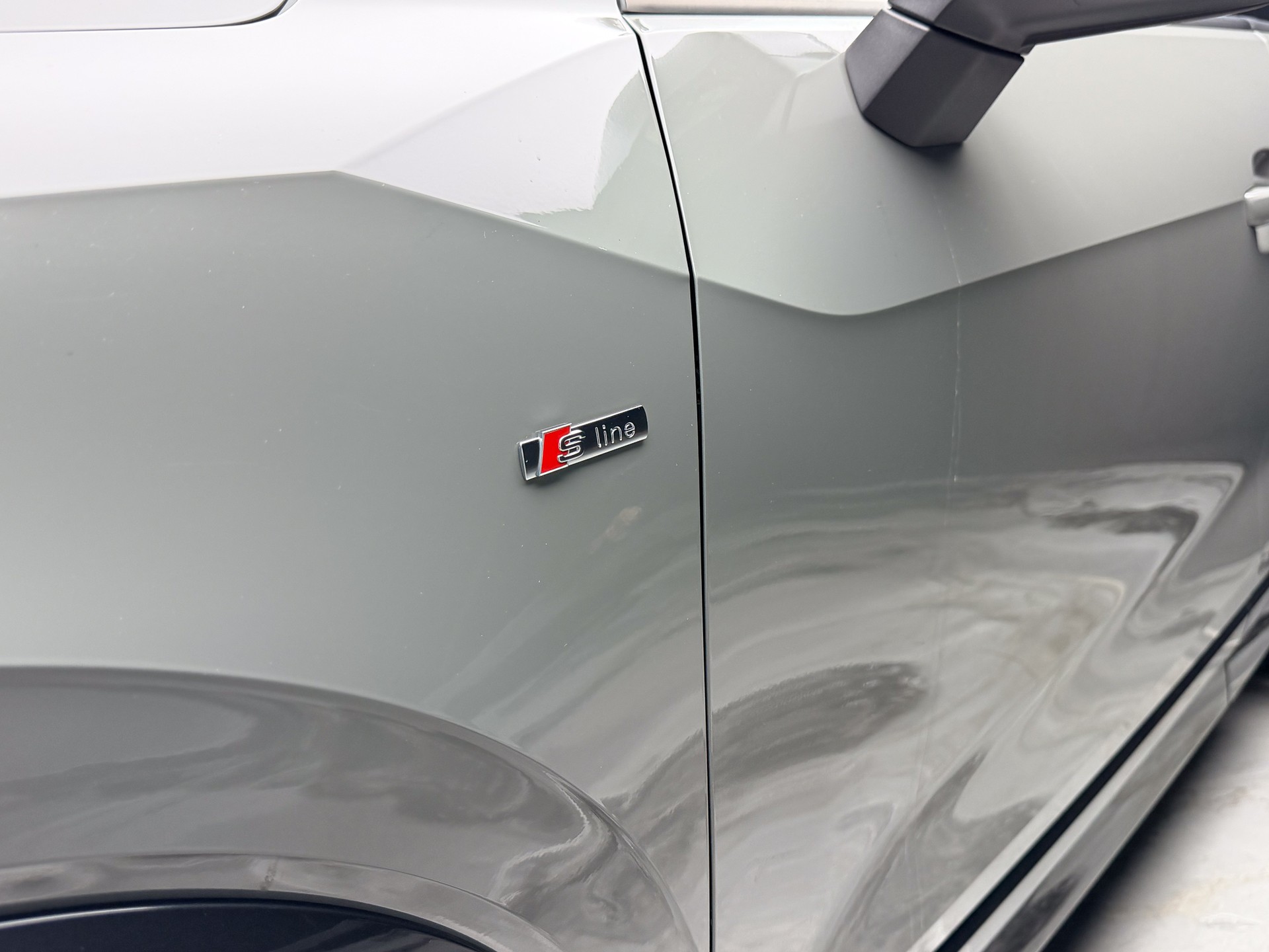 AUDI Q2 1.4 TFSI Edition # 1 S-tronic-image-4