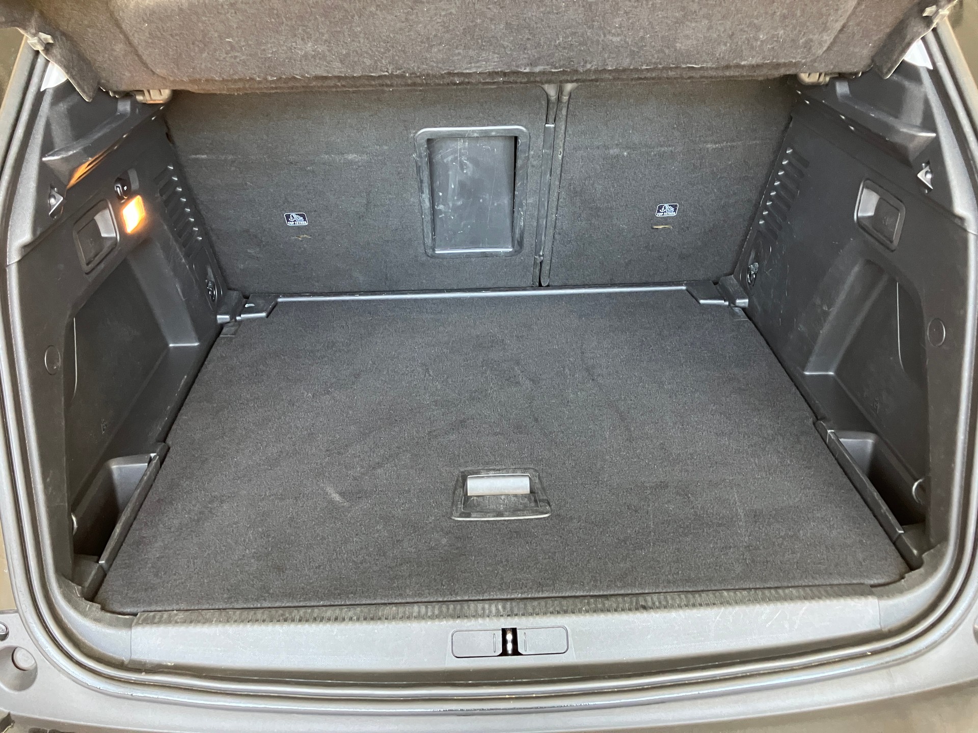 PEUGEOT 3008 1.6 THP Allure EAT Automat-image-20