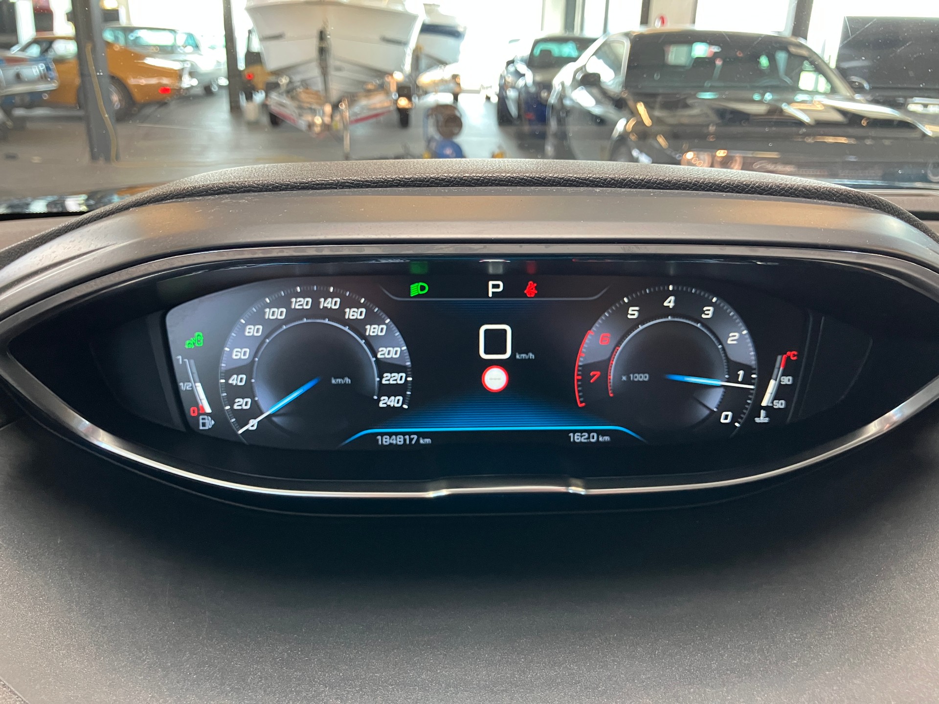 PEUGEOT 3008 1.6 THP Allure EAT Automat-image-14
