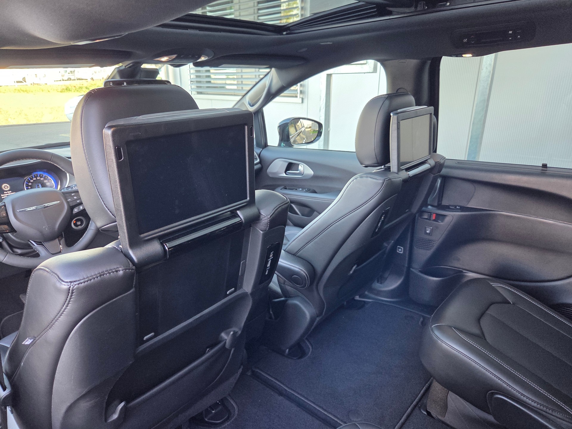 CHRYSLER Pacifica 3.6 V6 4x4 Limited 290PS / 7-Plätzer-image-11