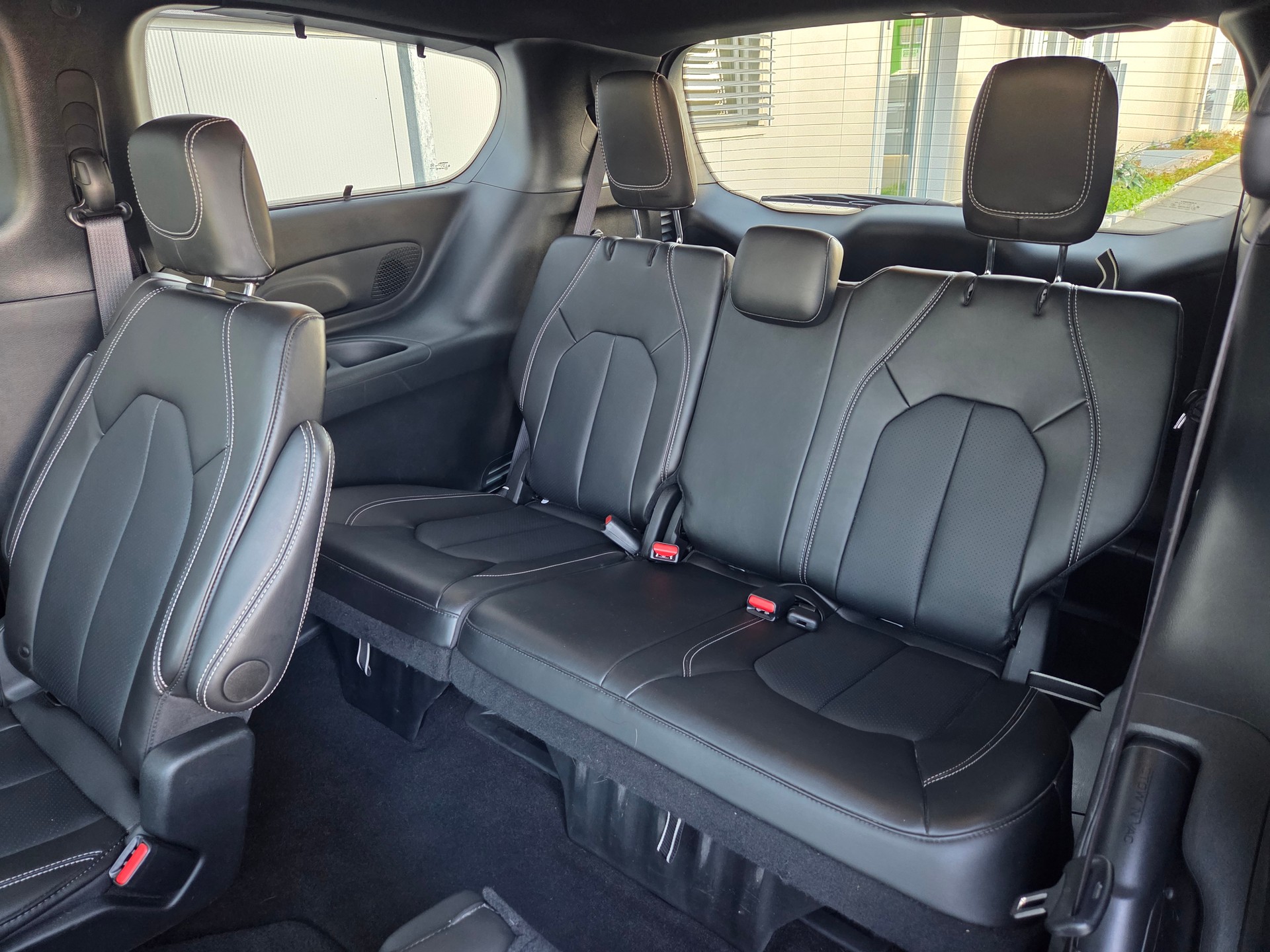 CHRYSLER Pacifica 3.6 V6 4x4 Limited 290PS / 7-Plätzer-image-9
