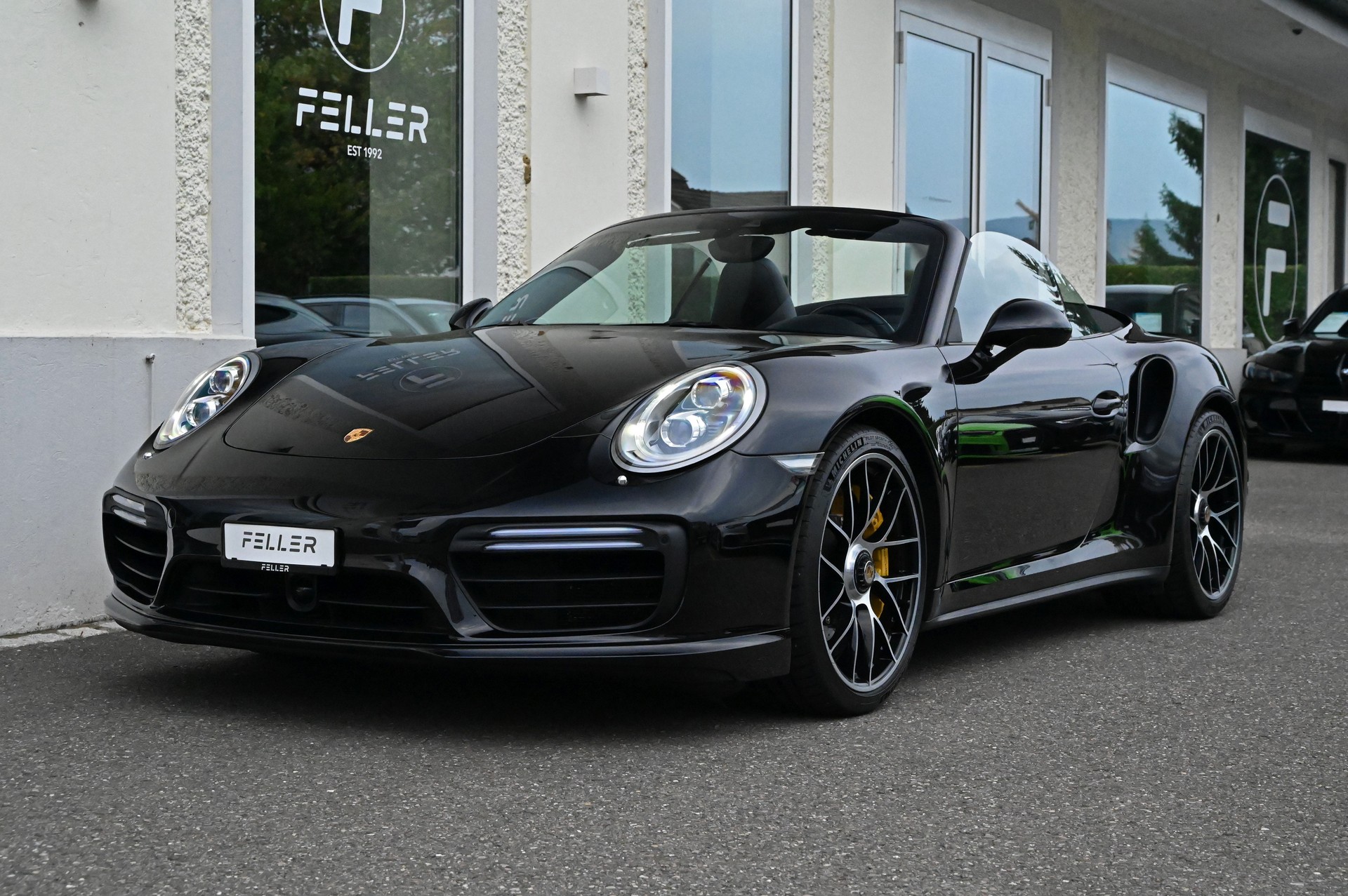 PORSCHE 911 Turbo S Cabrio PDK **Approved bis 08/27**-image-1