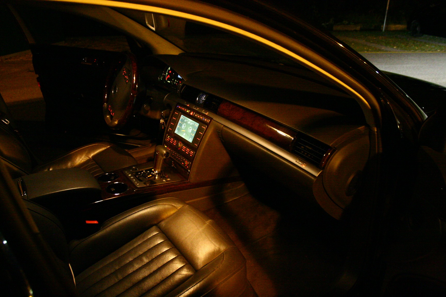VW 3.0 V6 TDI 4motion 5P.-image-0