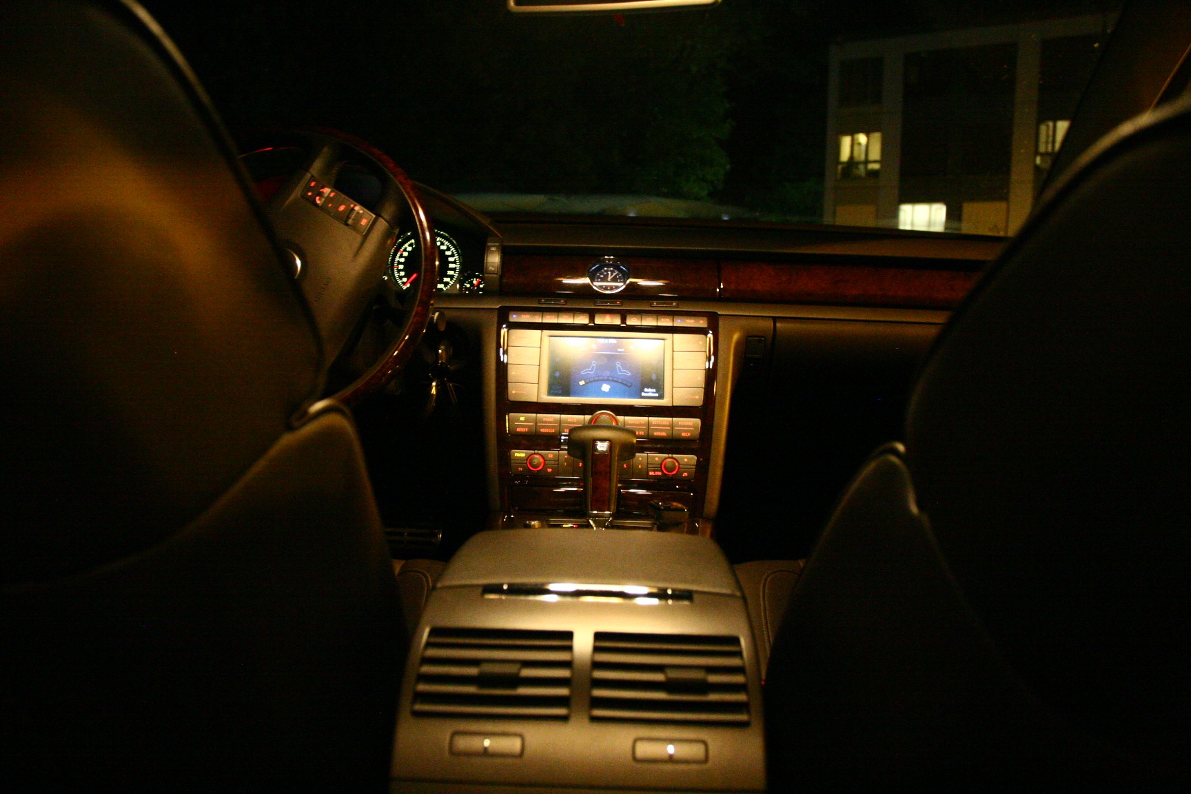 VW 3.0 V6 TDI 4motion 5P.-image-2