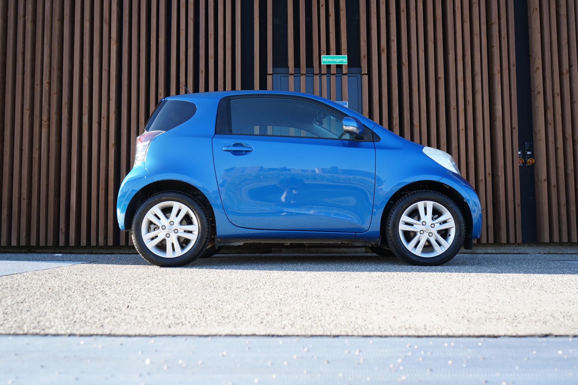TOYOTA iQ3 1.33 DUAL VVT-i MULTIDRIVE l 98 PS-showroom-element-2