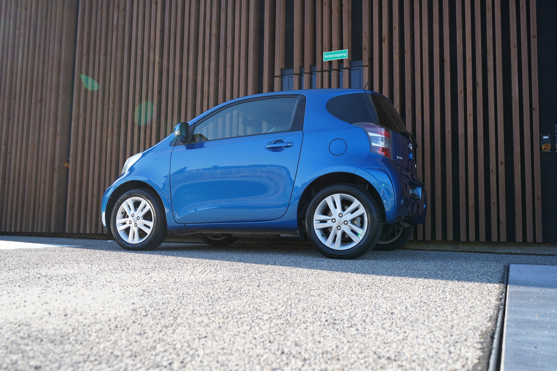 TOYOTA iQ3 1.33 DUAL VVT-i MULTIDRIVE l 98 PS-image-7