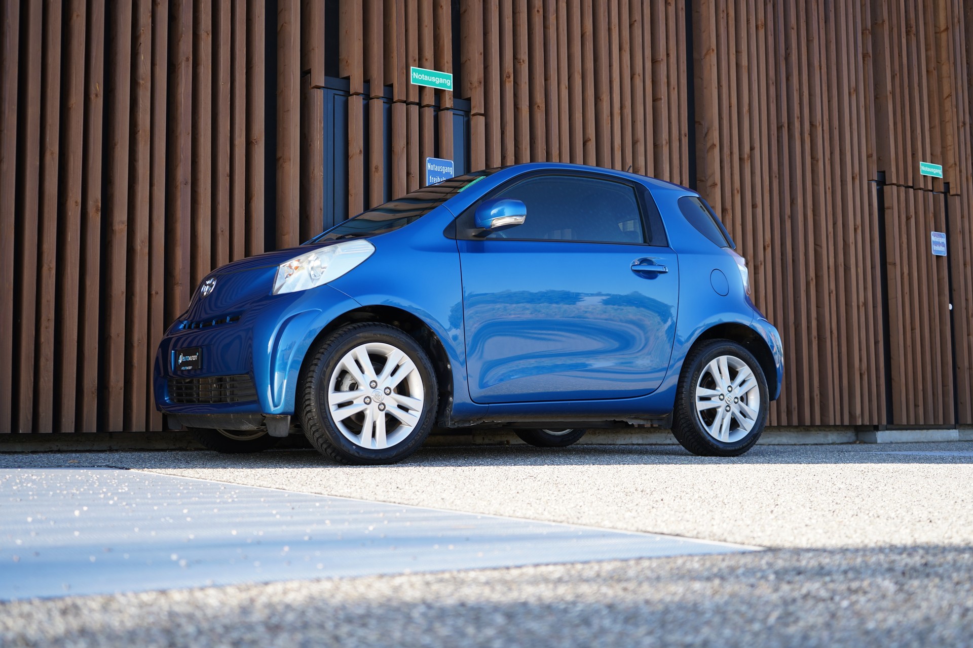 TOYOTA iQ3 1.33 DUAL VVT-i MULTIDRIVE l 98 PS-image-6