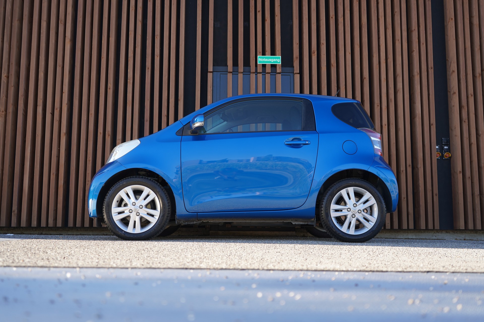 TOYOTA iQ3 1.33 DUAL VVT-i MULTIDRIVE l 98 PS-showroom-element-1