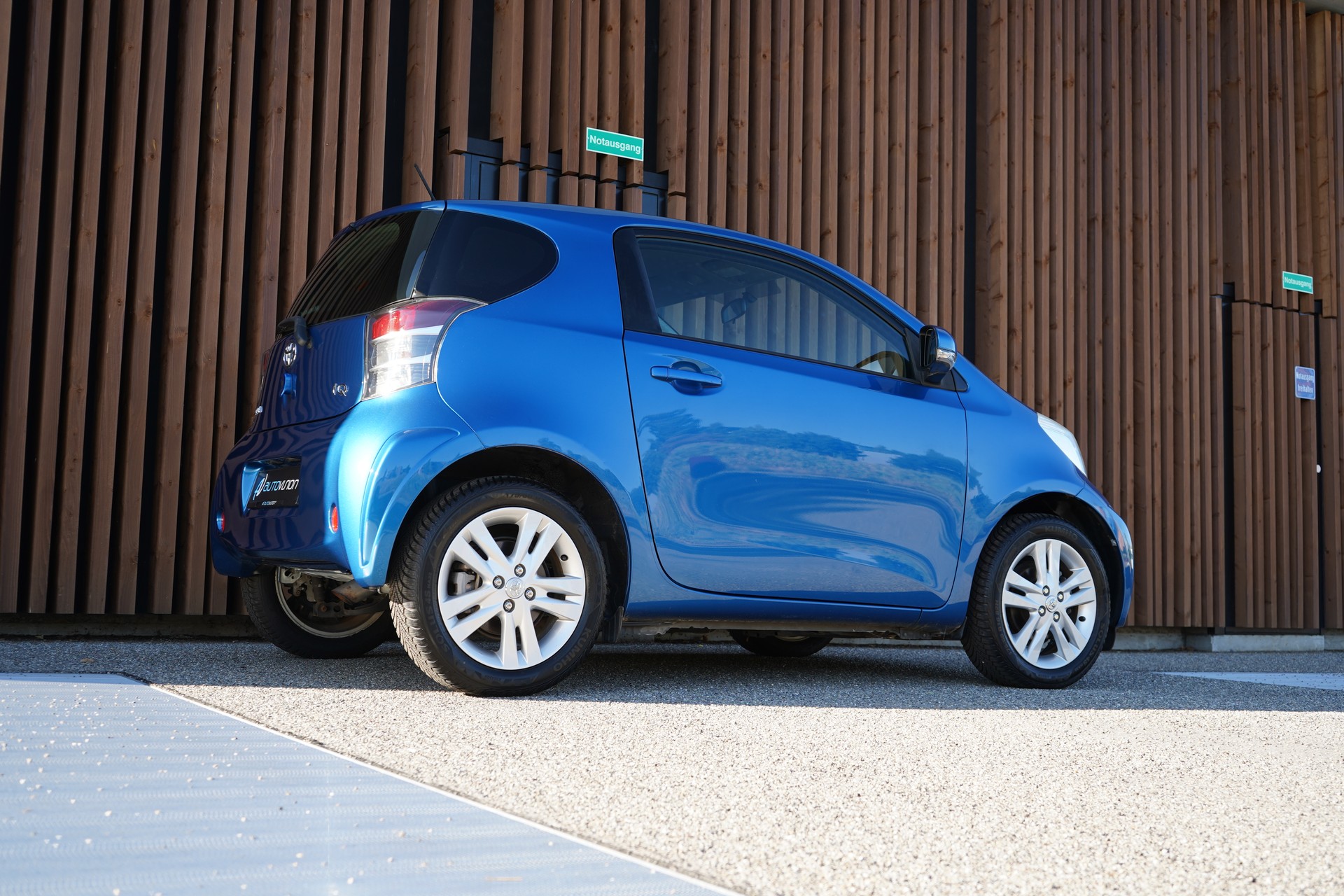 TOYOTA iQ3 1.33 DUAL VVT-i MULTIDRIVE l 98 PS-image-11