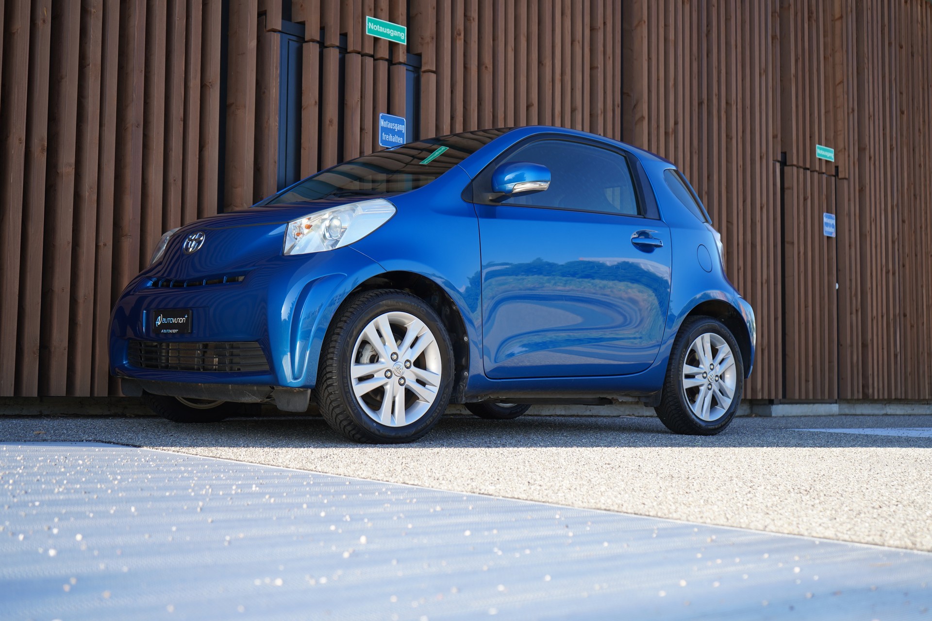 TOYOTA iQ3 1.33 DUAL VVT-i MULTIDRIVE l 98 PS-image-8