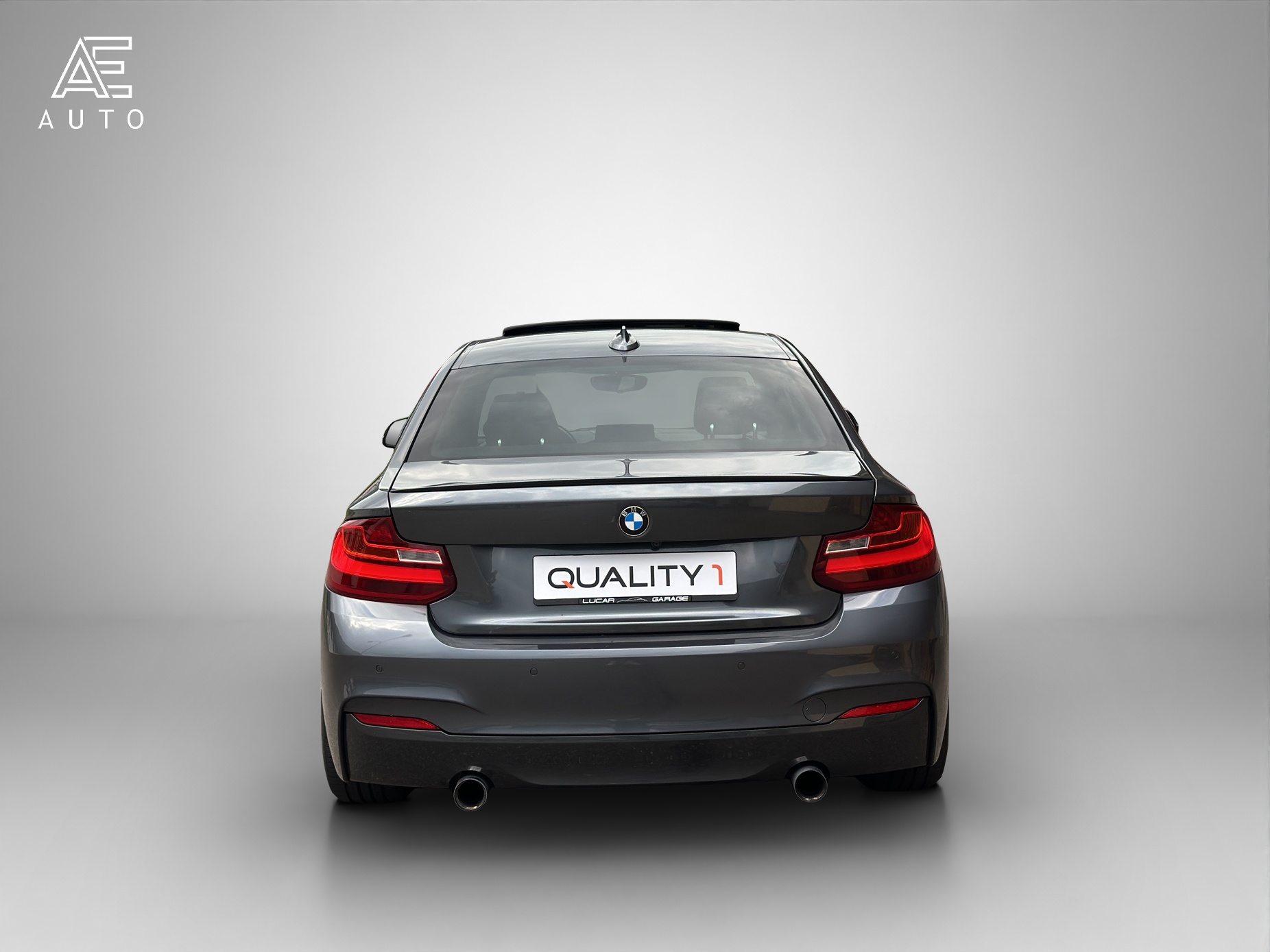 BMW M240i xDrive Steptronic-image-5